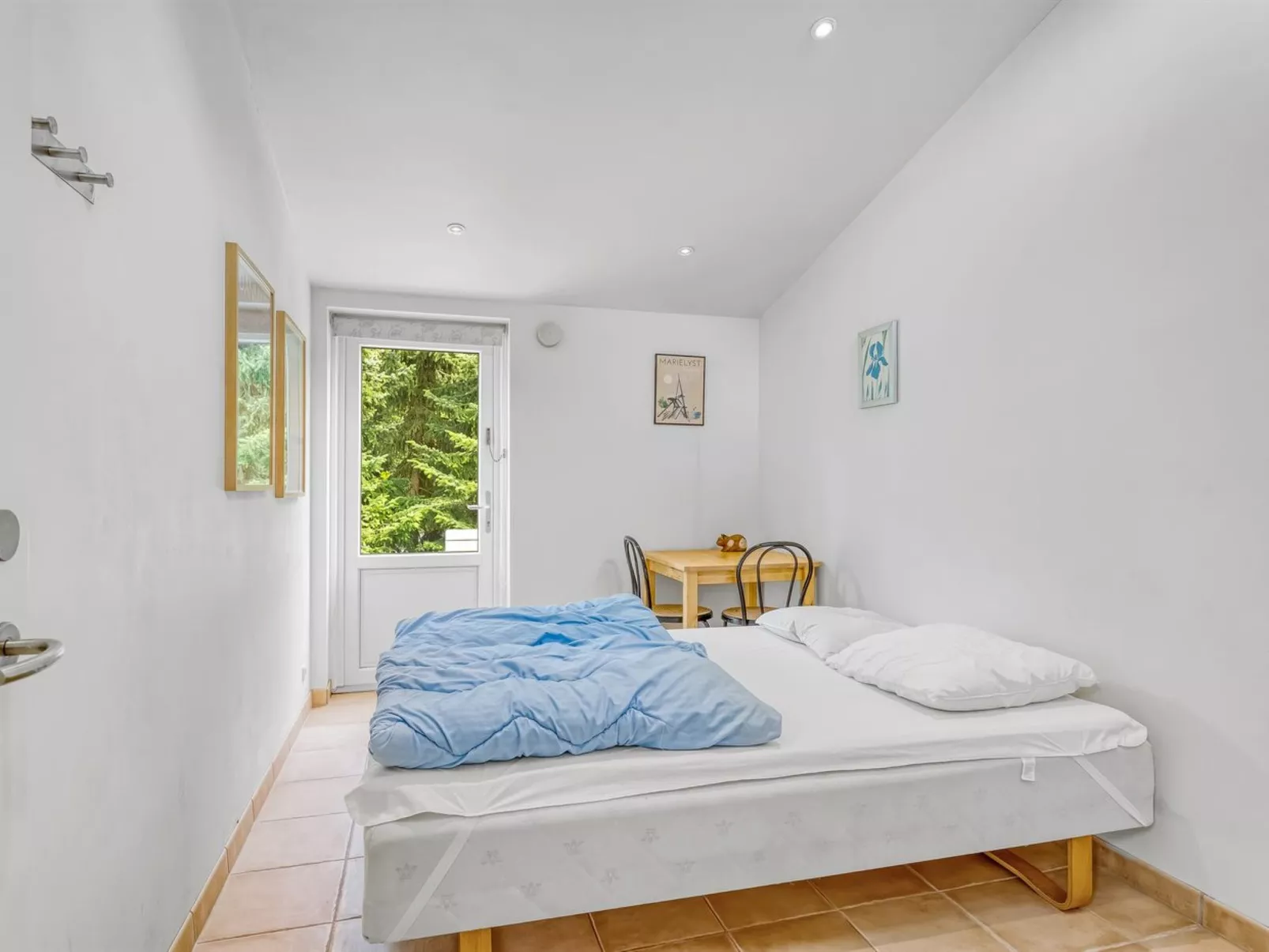 "Henkil" - 175m from the sea-Binnen