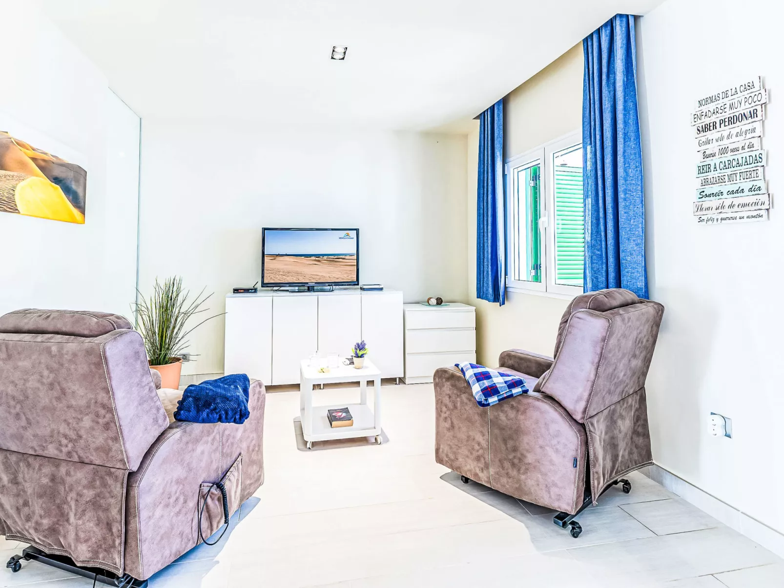 Casa Amarilla Begoña-Binnen