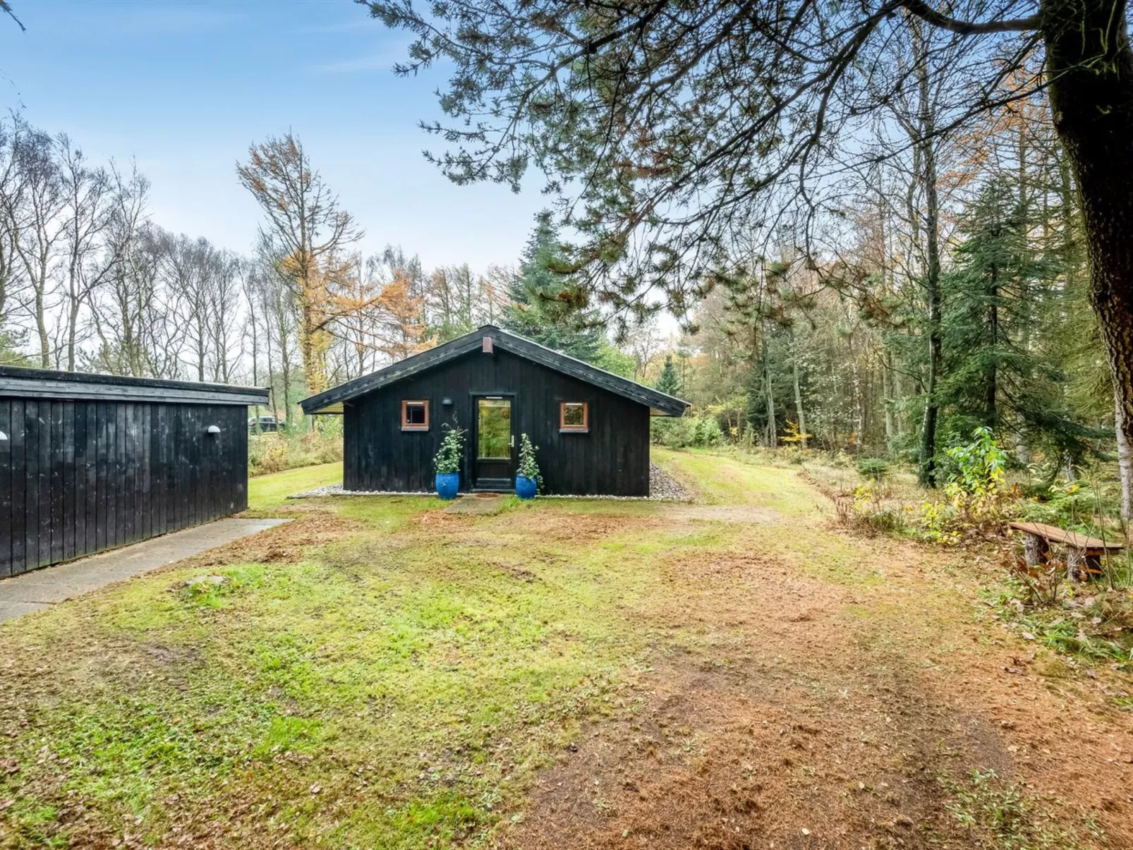 "Marthine" - 650m to the fjord-Binnen