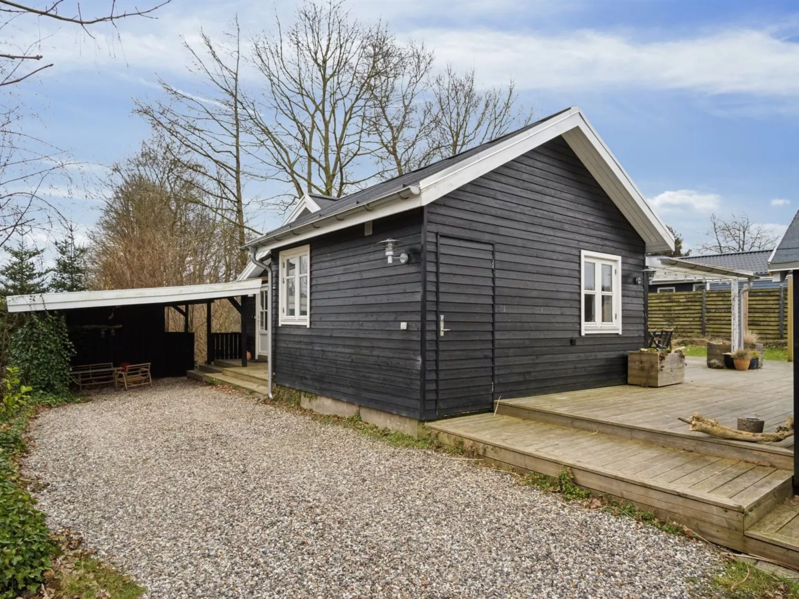 "Aksinja" - 700m from the sea-Buiten