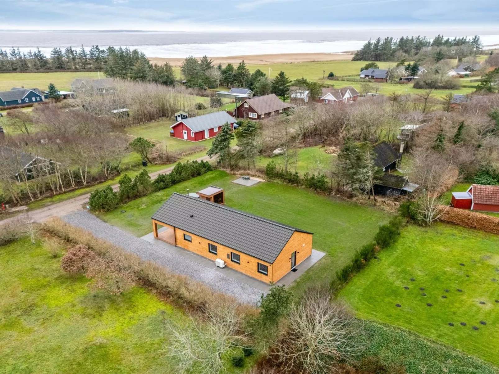 "Grimar" - 400m to the fjord-Buiten