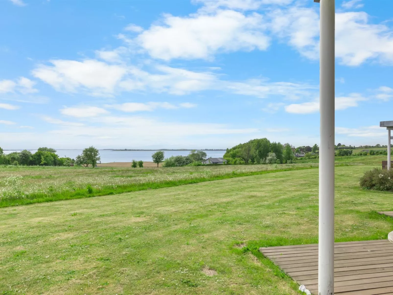 "Krum" - 300m from the sea-Buiten