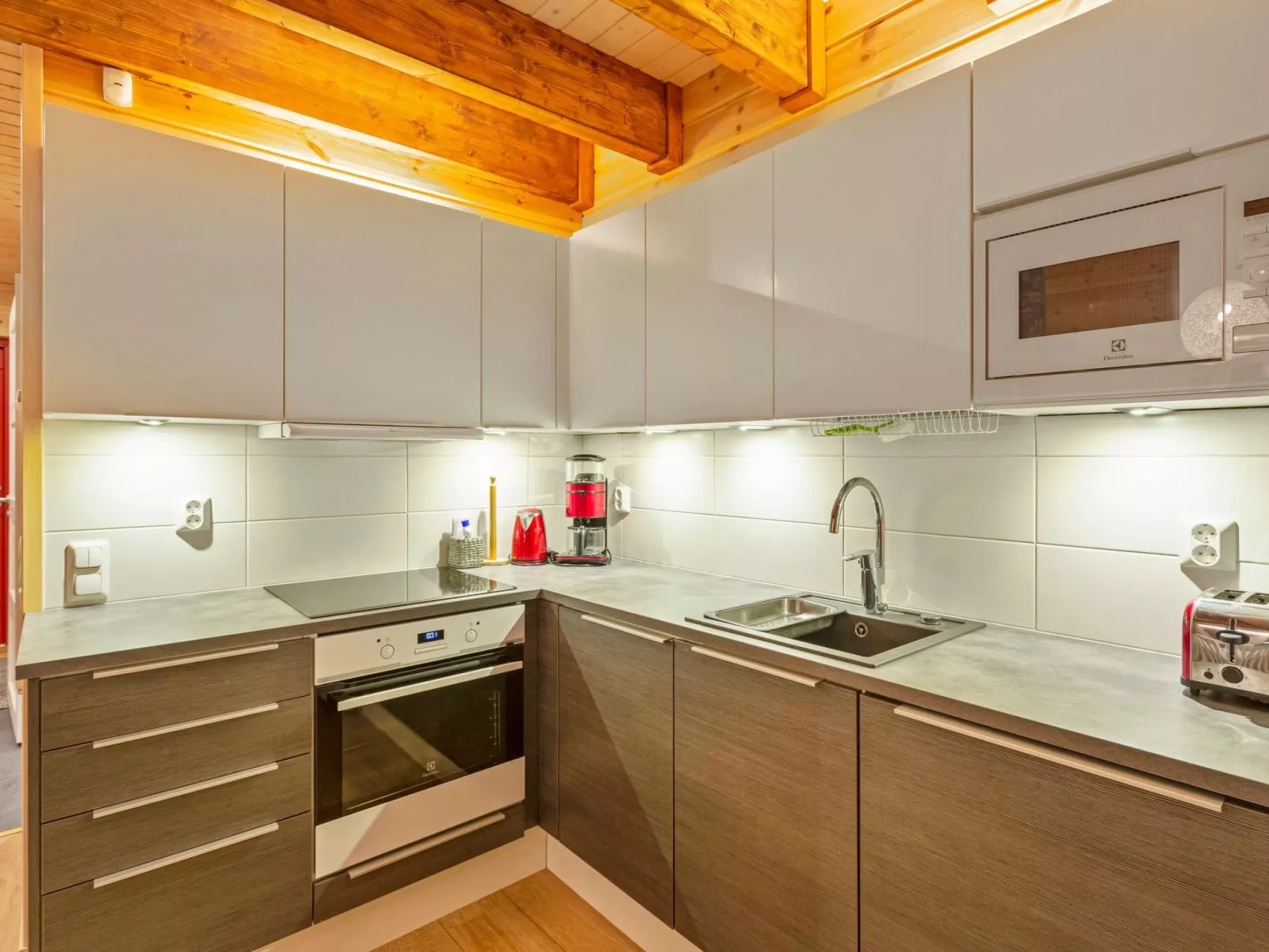 Kevätpiippo b-Binnen