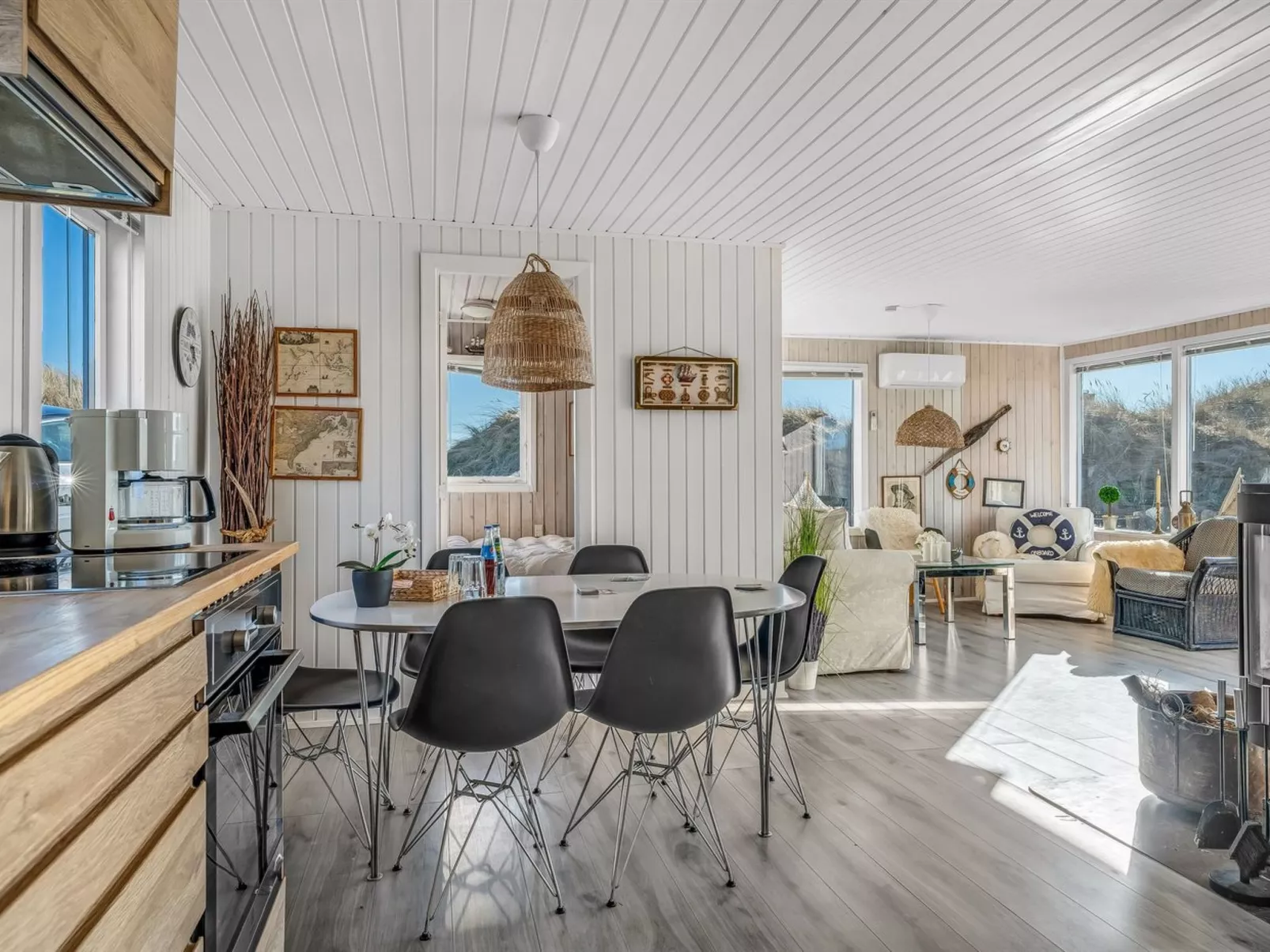 "Alrike" - 200m from the sea-Binnen