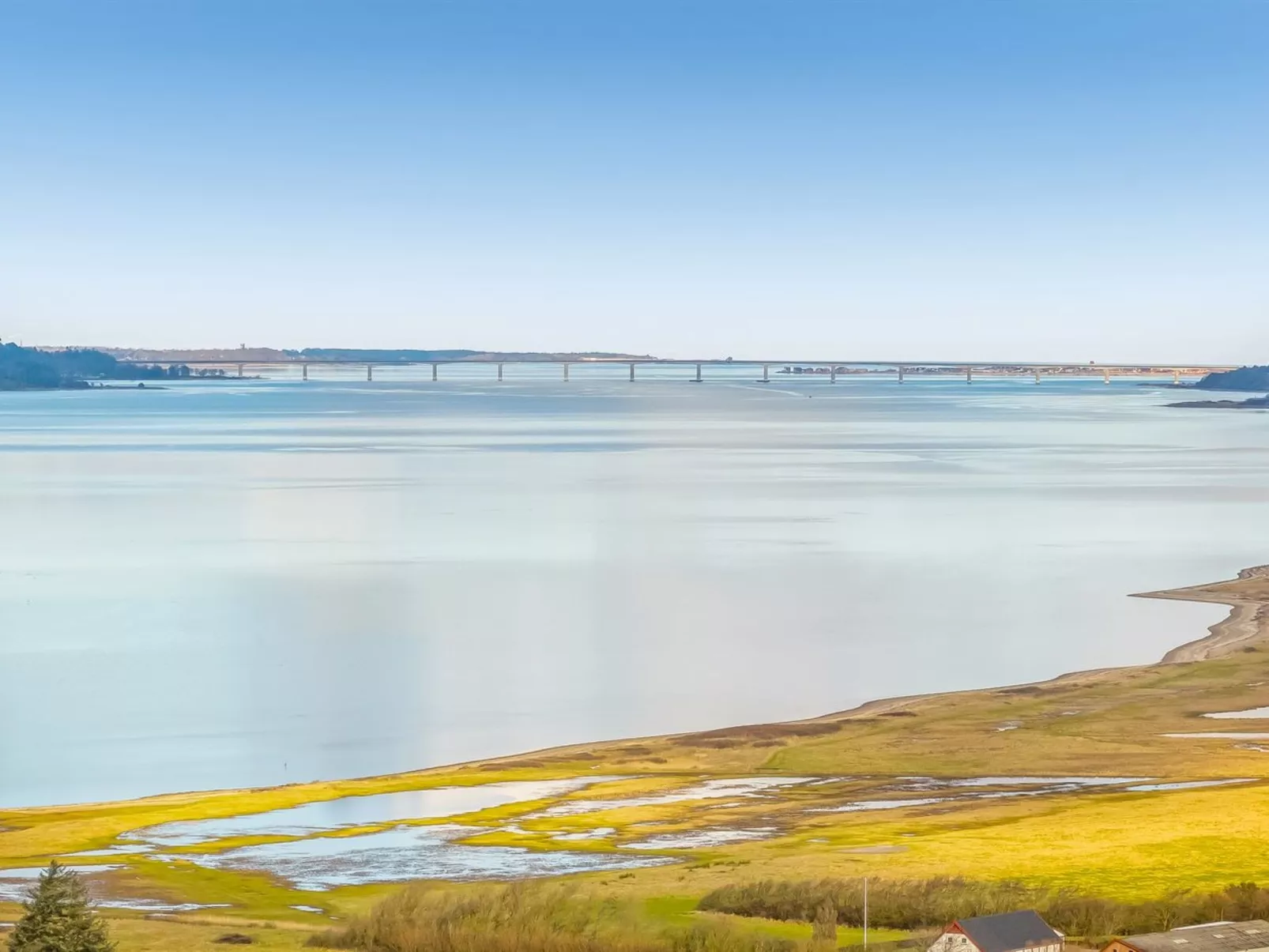 "Marika" - 400m to the fjord-Buiten