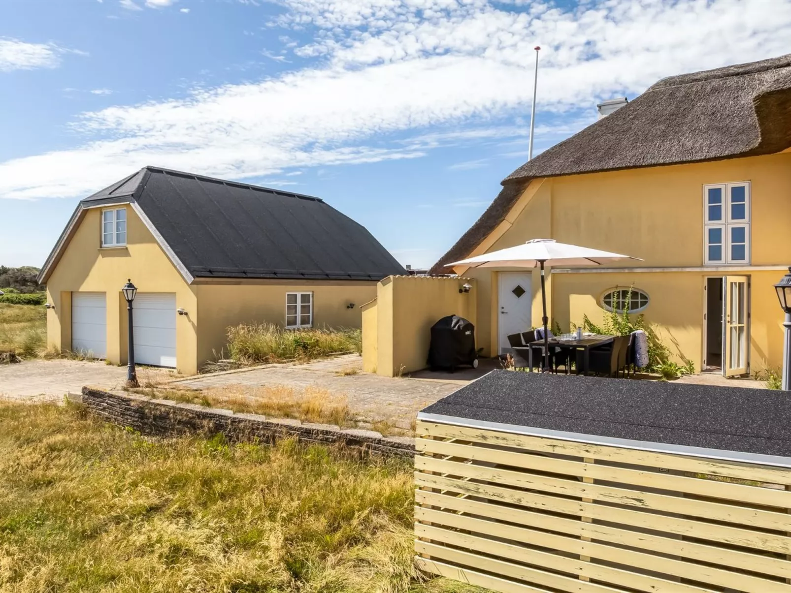 "Amina" - 200m from the sea-Buiten