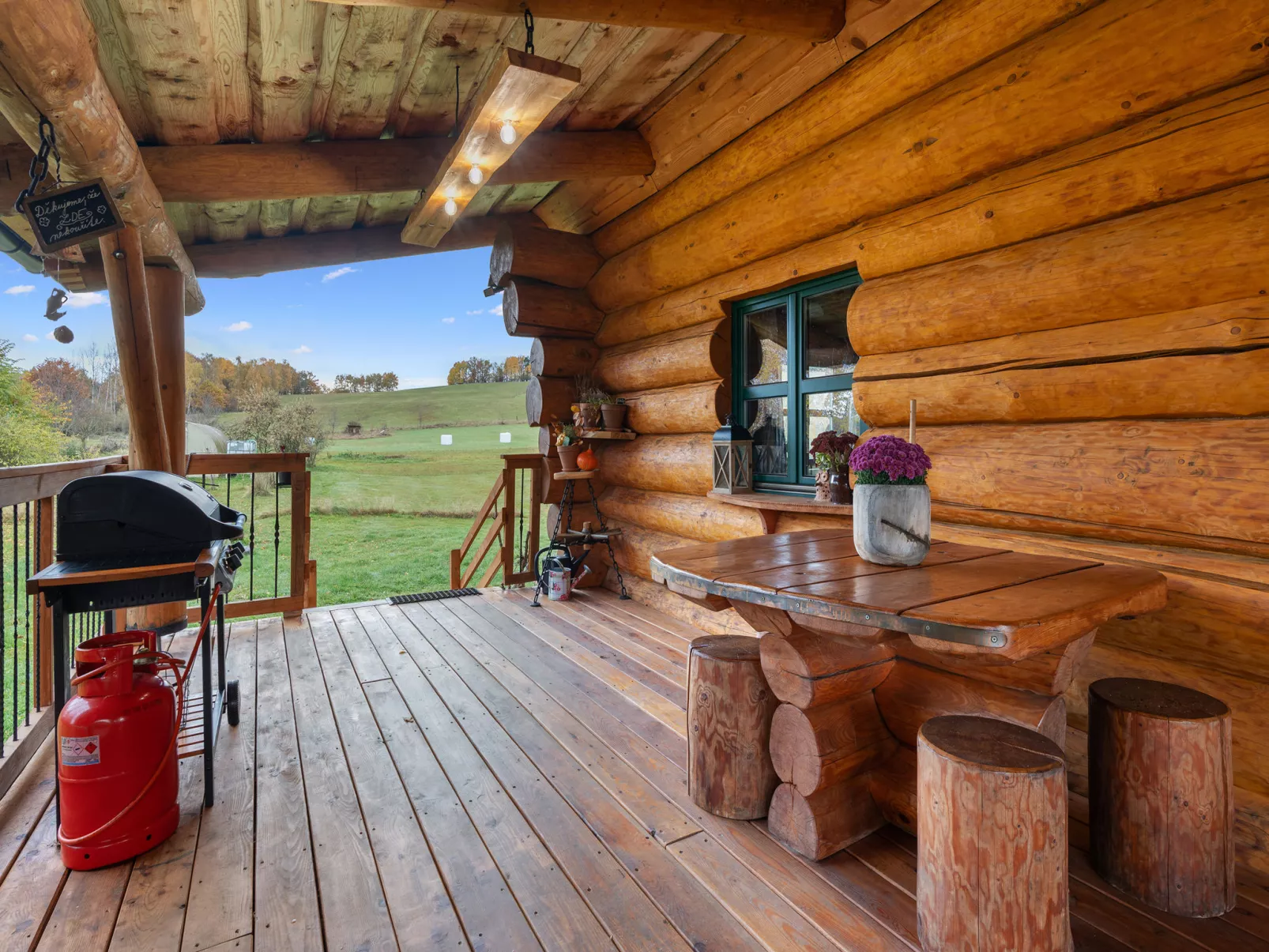 Srub Pohodář-Buiten