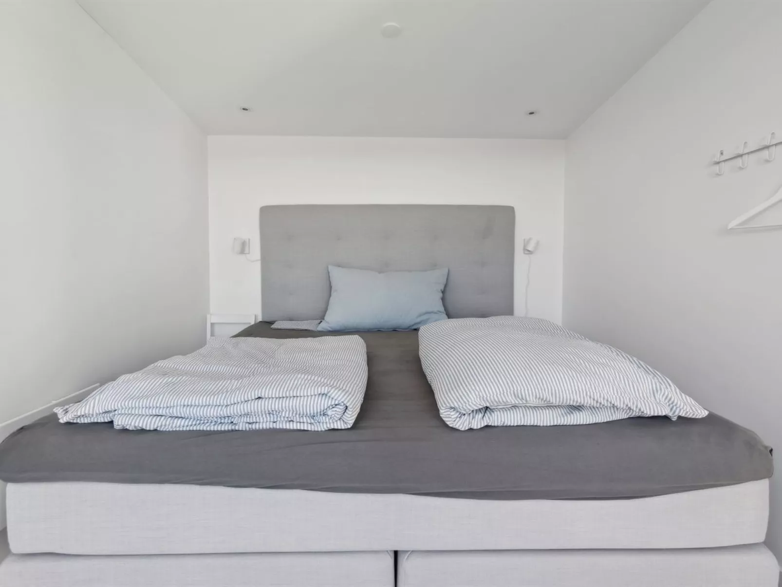 "Solbritt" - 30m from the sea-Binnen