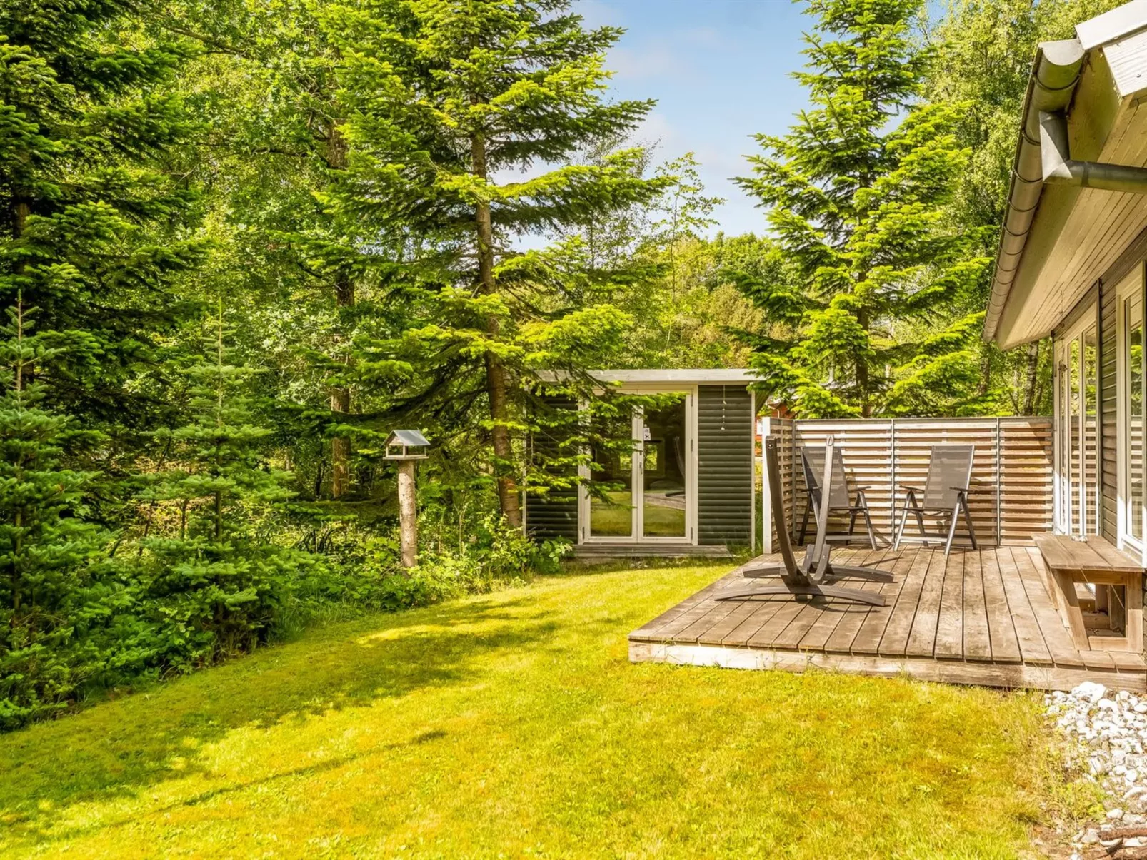 "Elisabete" - 200m to the fjord-Buiten