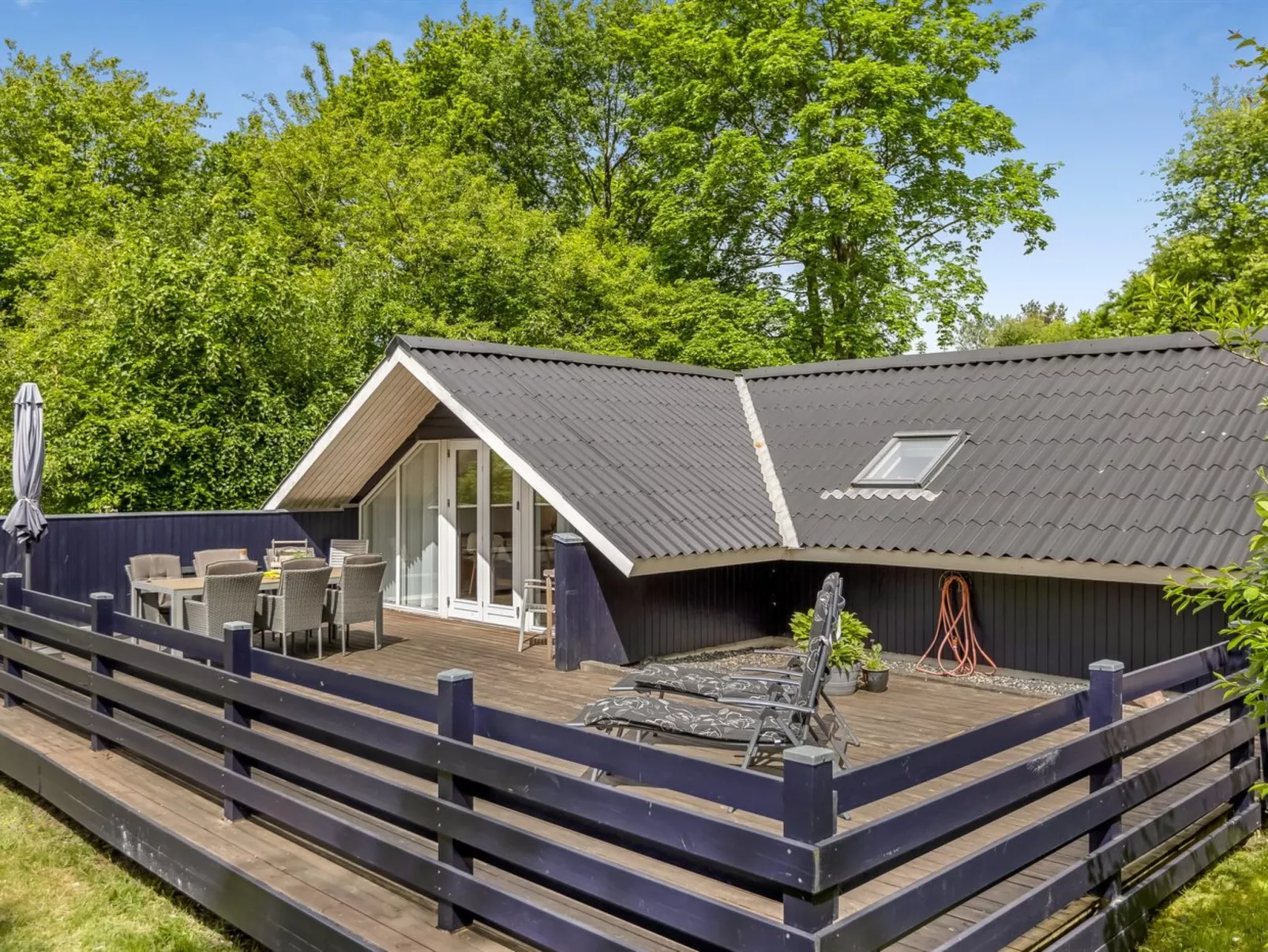 "Mila" - 30km from the sea-Buiten