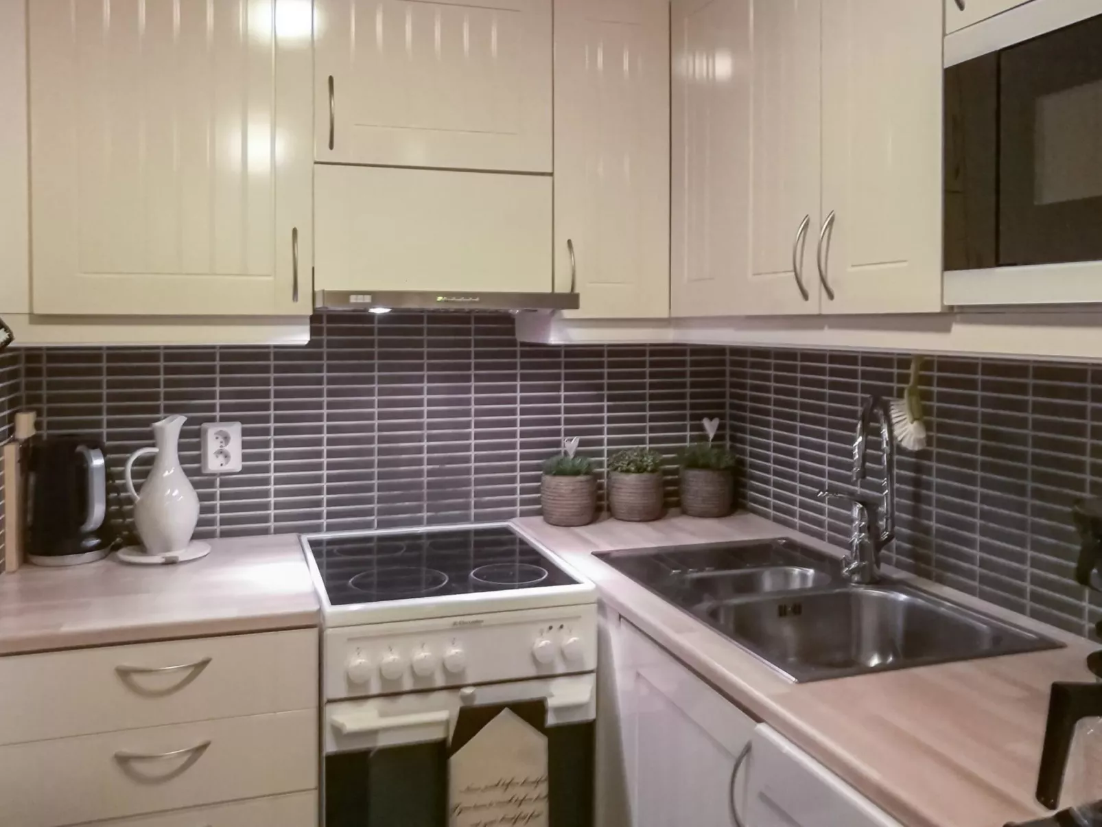 Vuokatinportti b 9-Binnen