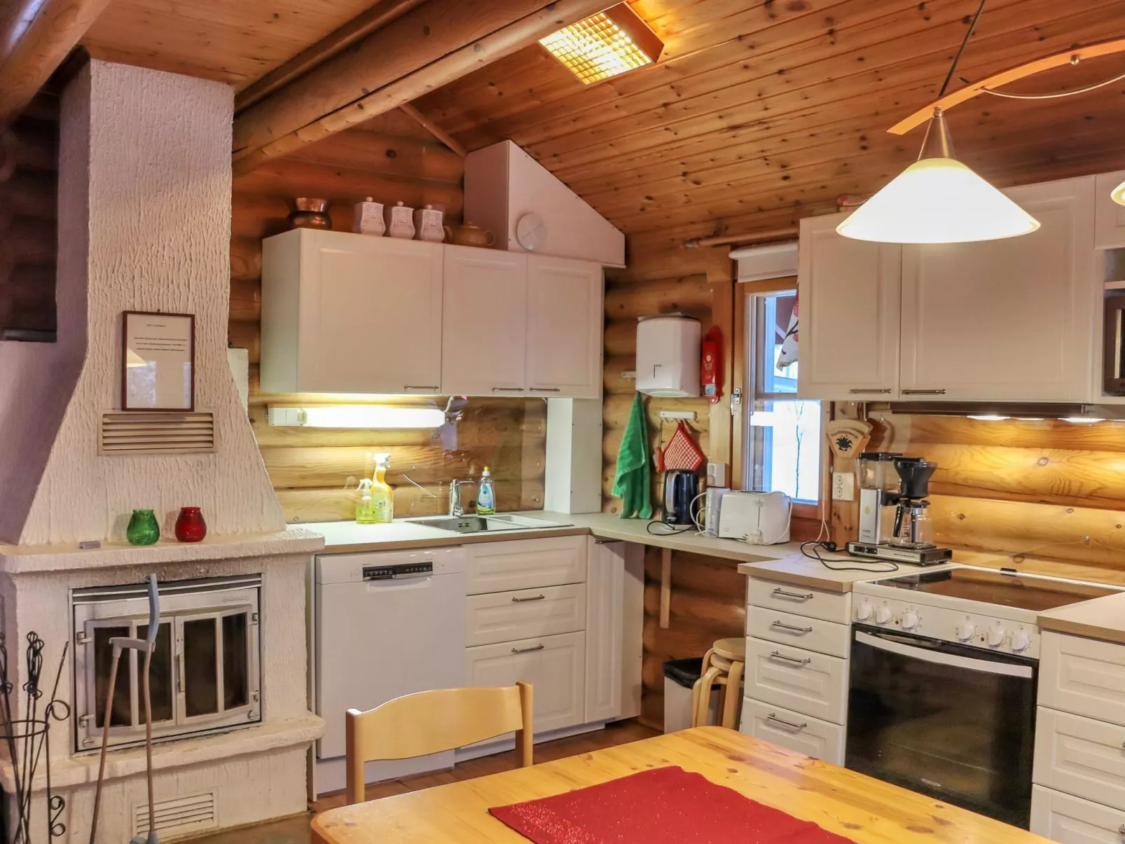 Tunturimaja 2 mökki-Binnen