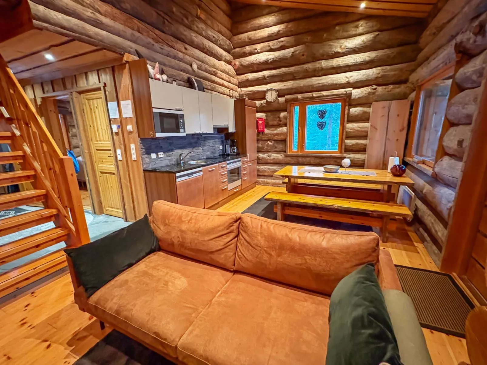 Rukan skikolo-Binnen