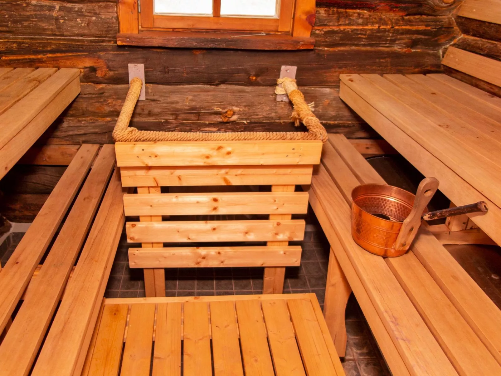 Kelosyväri 17-Binnen