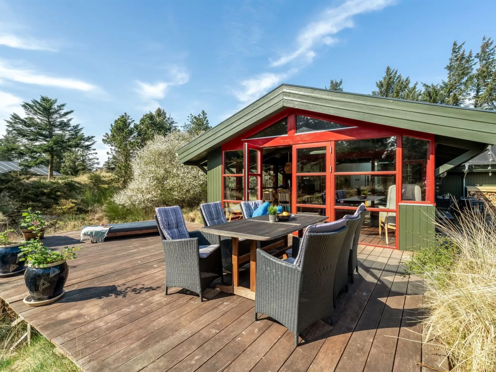 "Nimrod" - 800m from the sea-Buiten