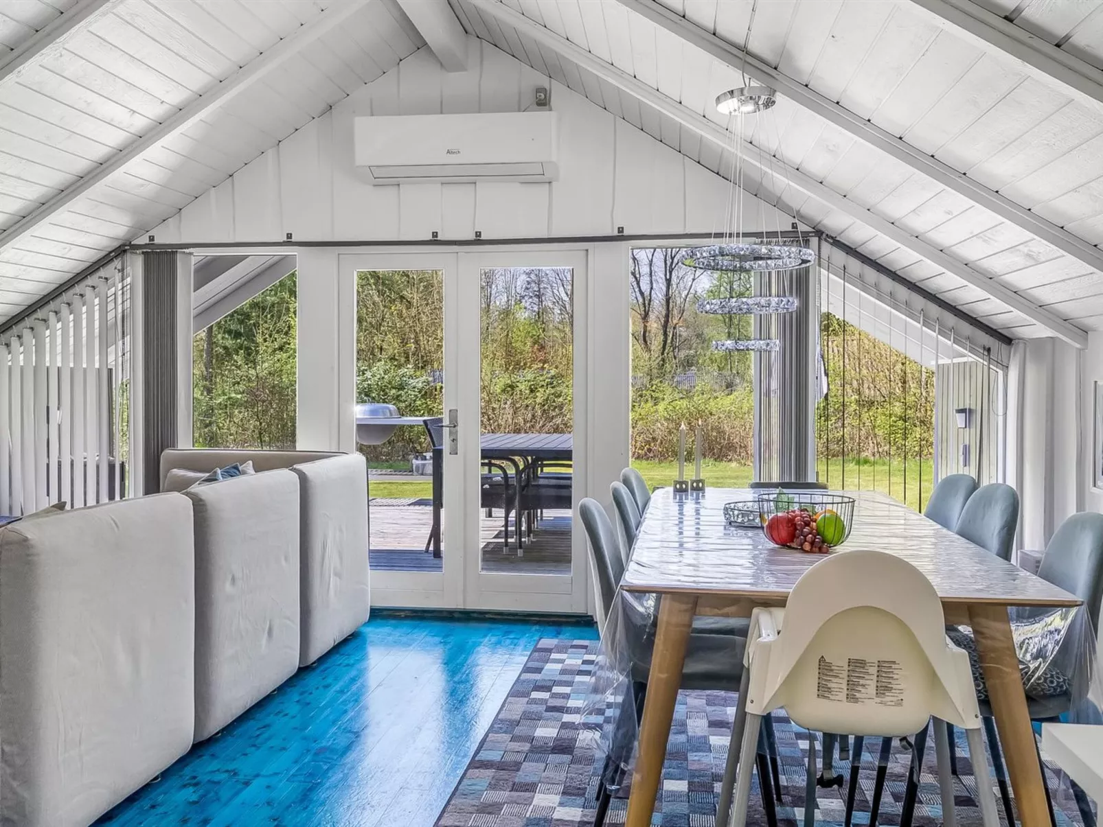 "Gojko" - 30km from the sea-Binnen