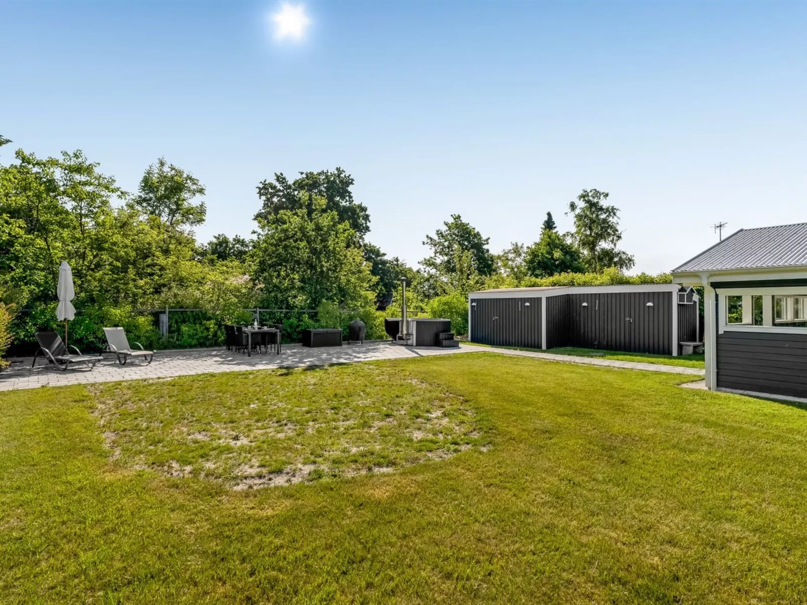 "Rathi" -  from the sea-Buiten