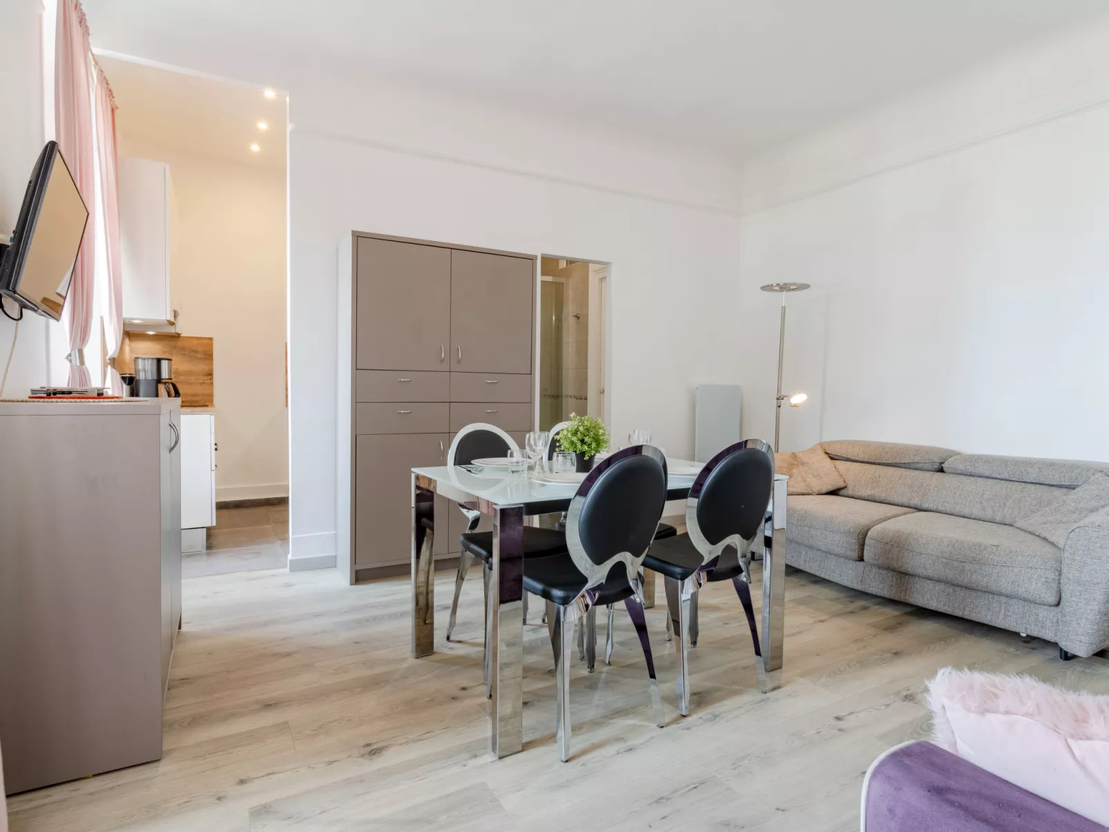 L'hôtel de Paris-Binnen