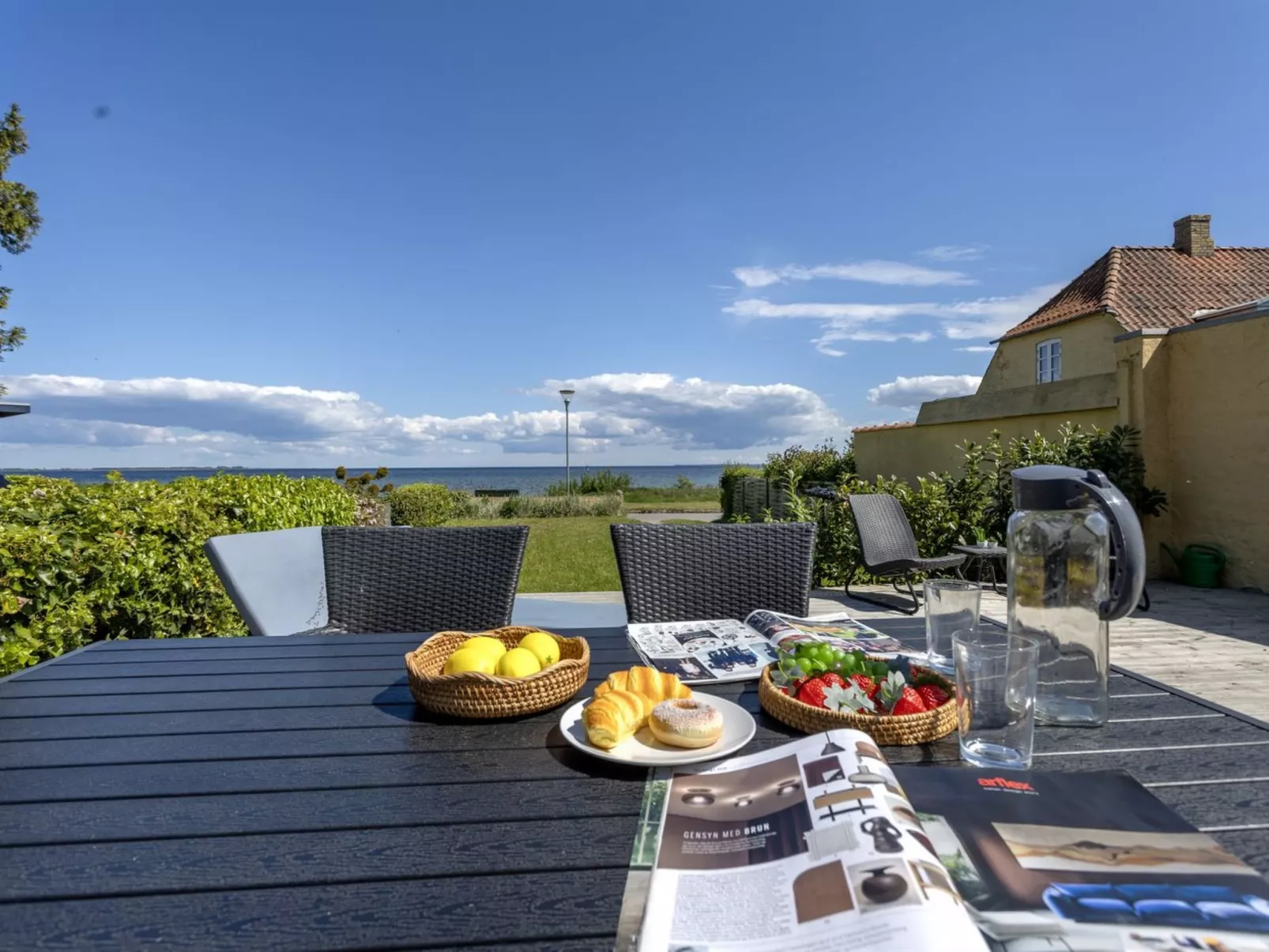 "Ilze" - 20m from the sea-Buiten