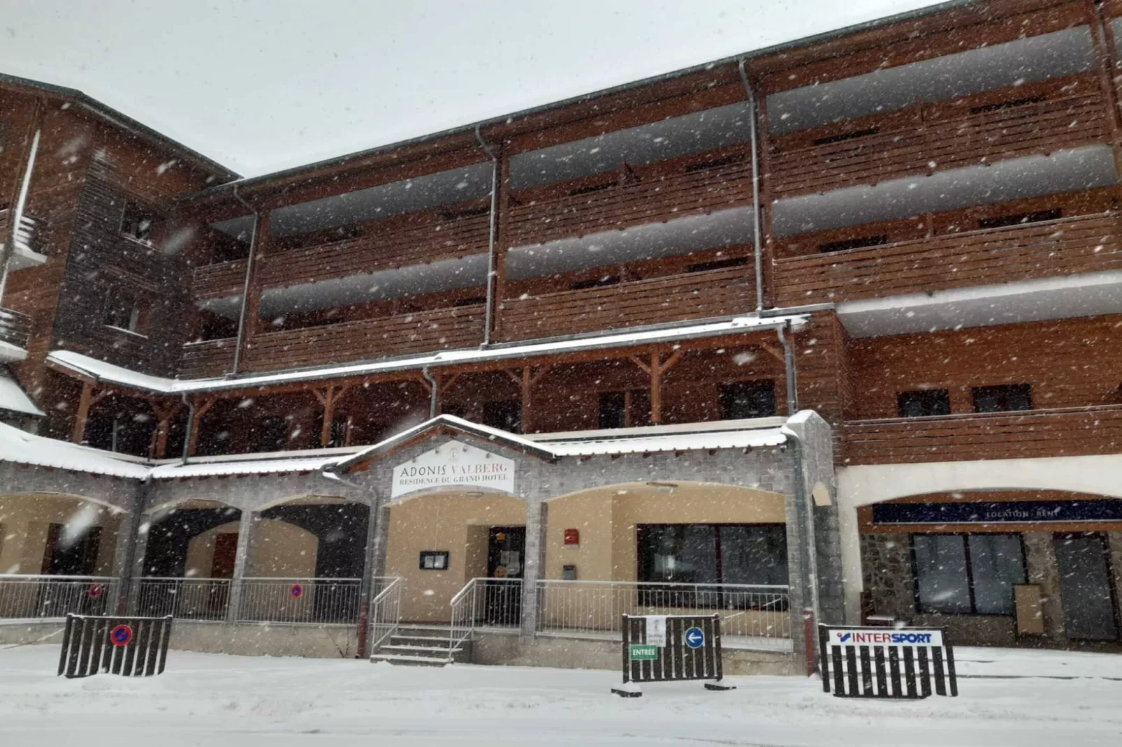 Adonis Valberg Studio-Exterieur winter