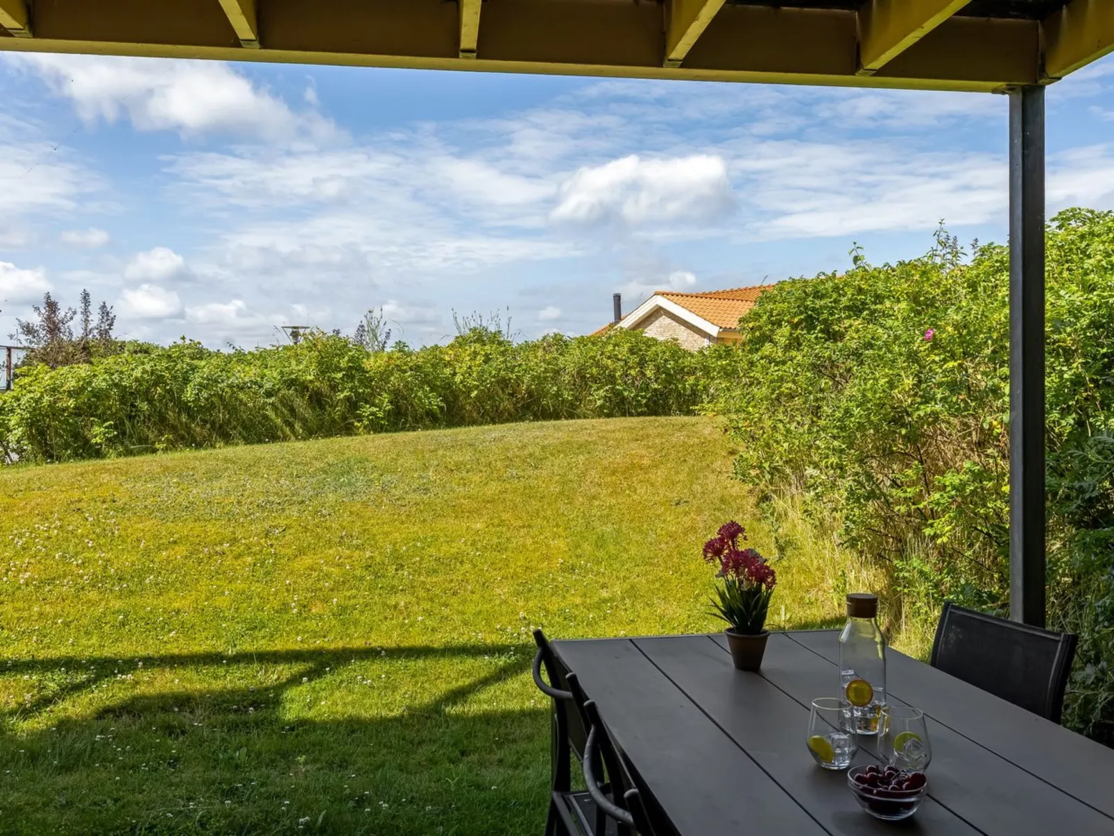 "Rouwen" - 120m from the sea-Buiten