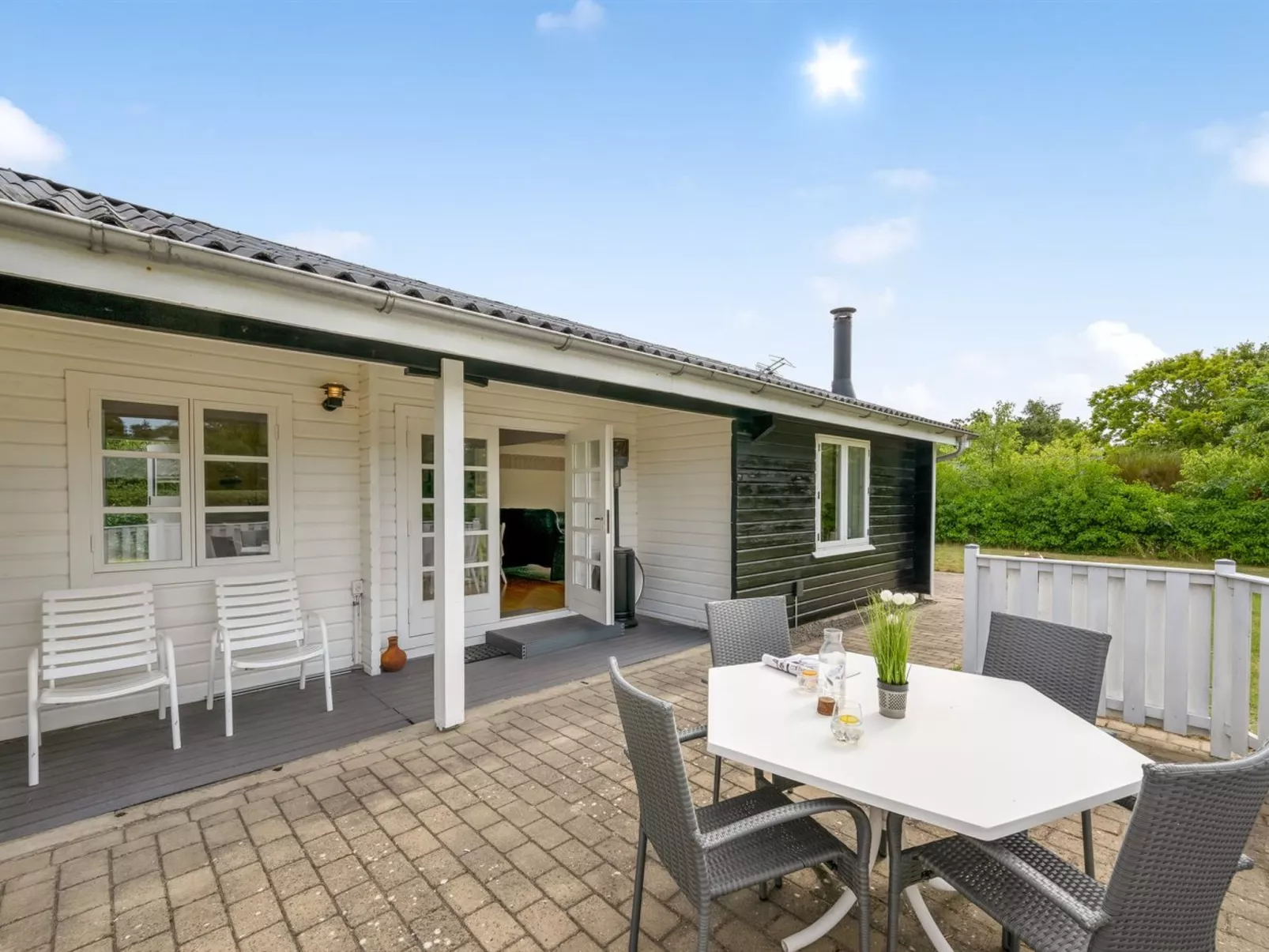 "Blesse" - 500m to the fjord-Buiten