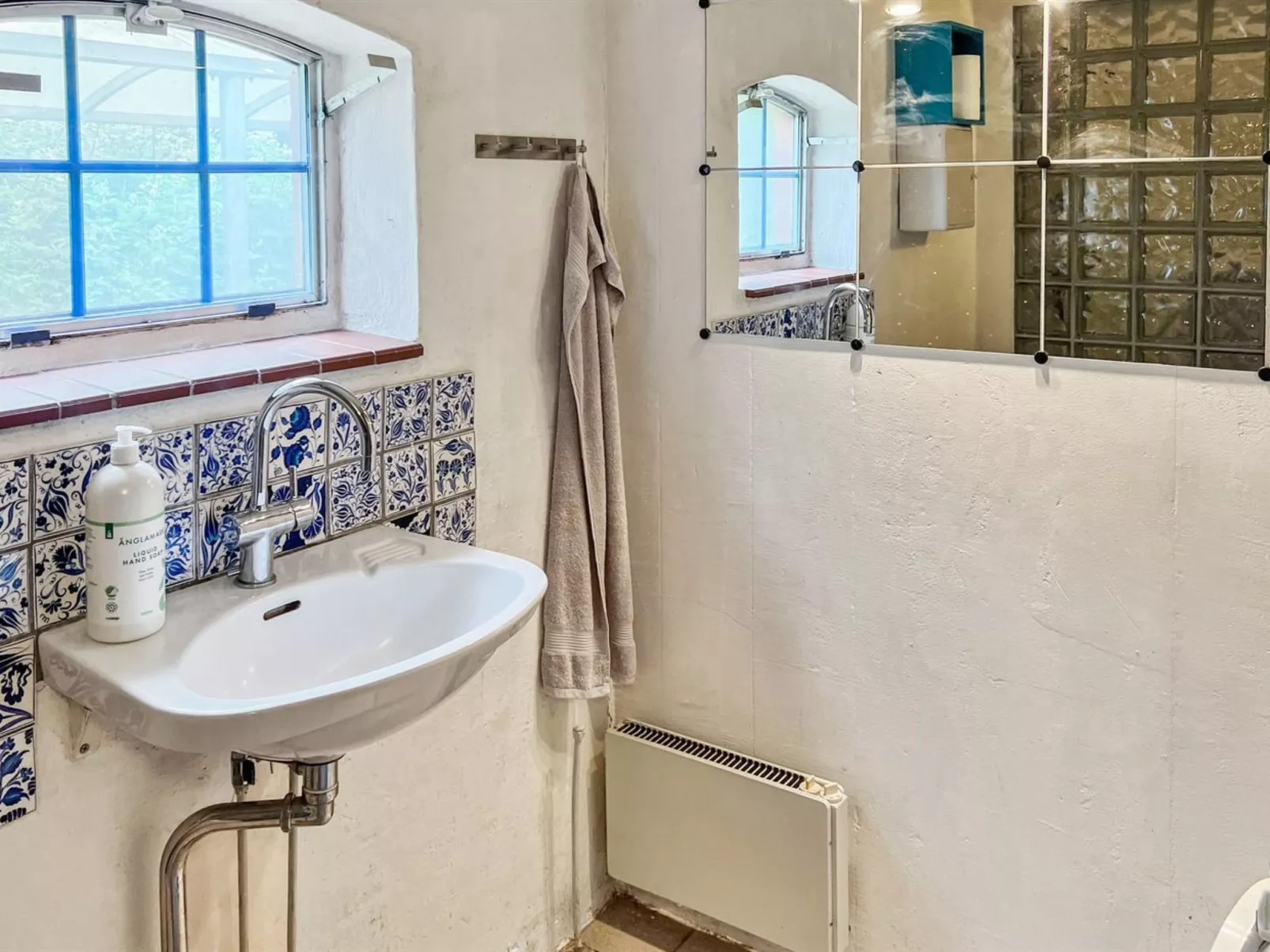 "Virpi" - 8km from the sea-Binnen