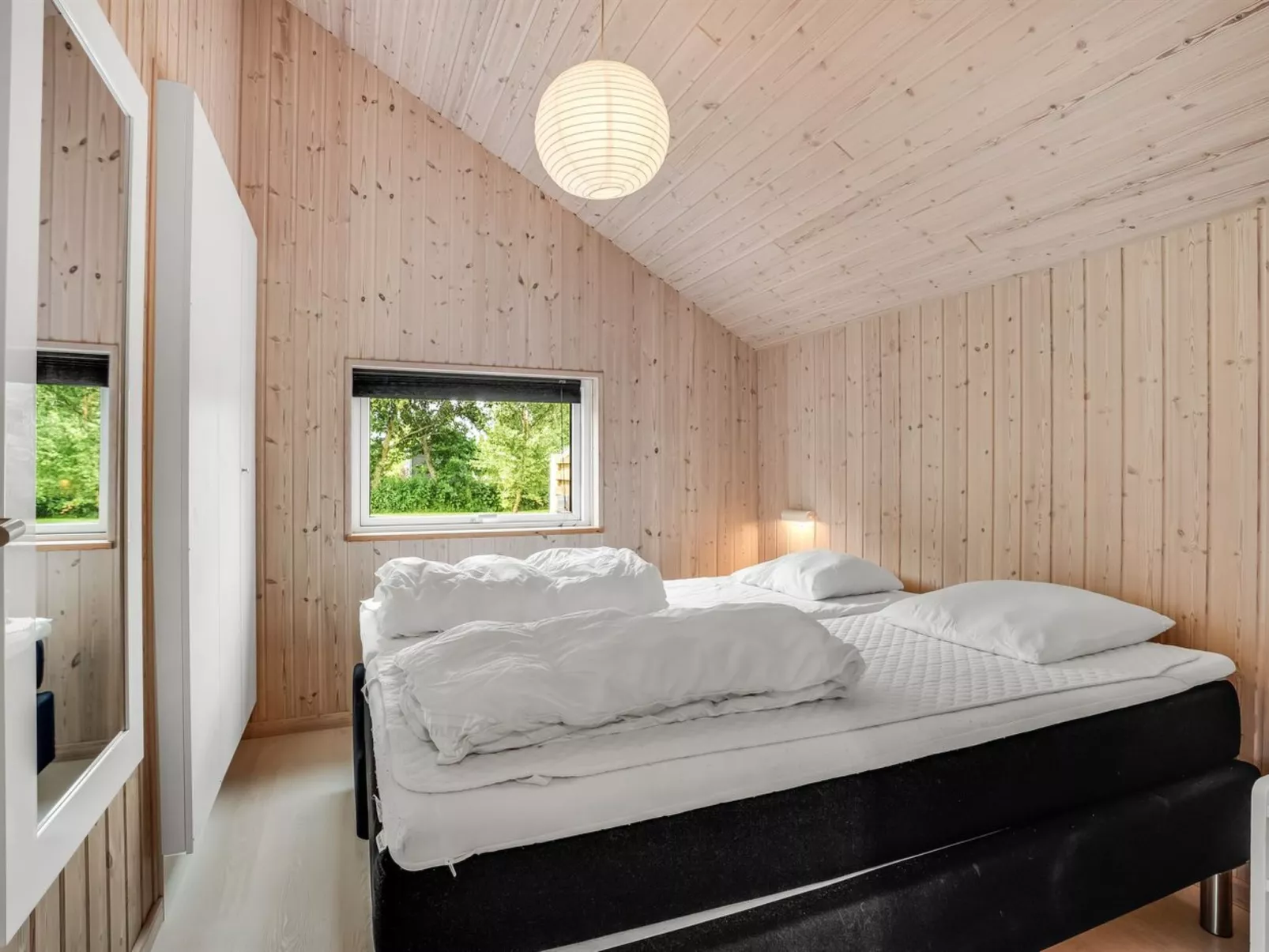 "Mika" - 800m from the sea-Binnen