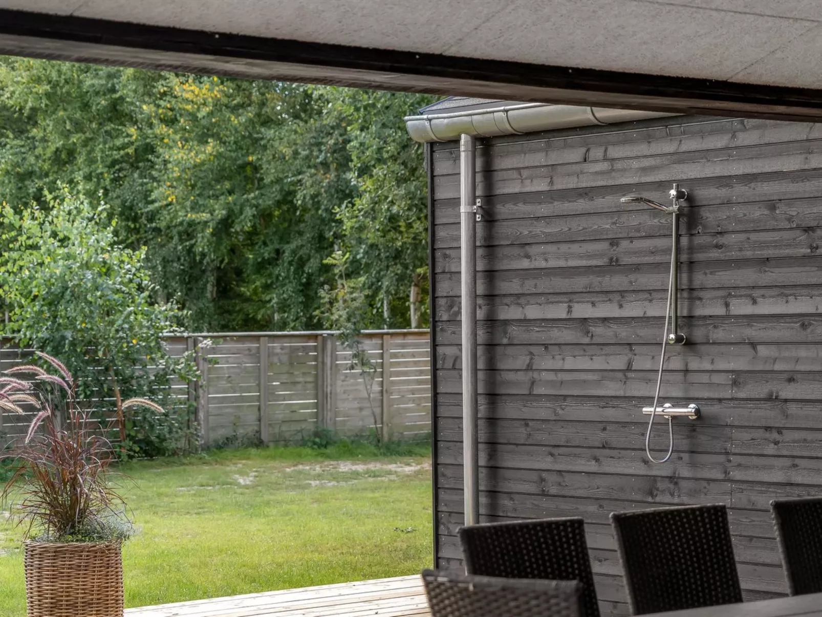 "Zoya" -  from the sea-Buiten