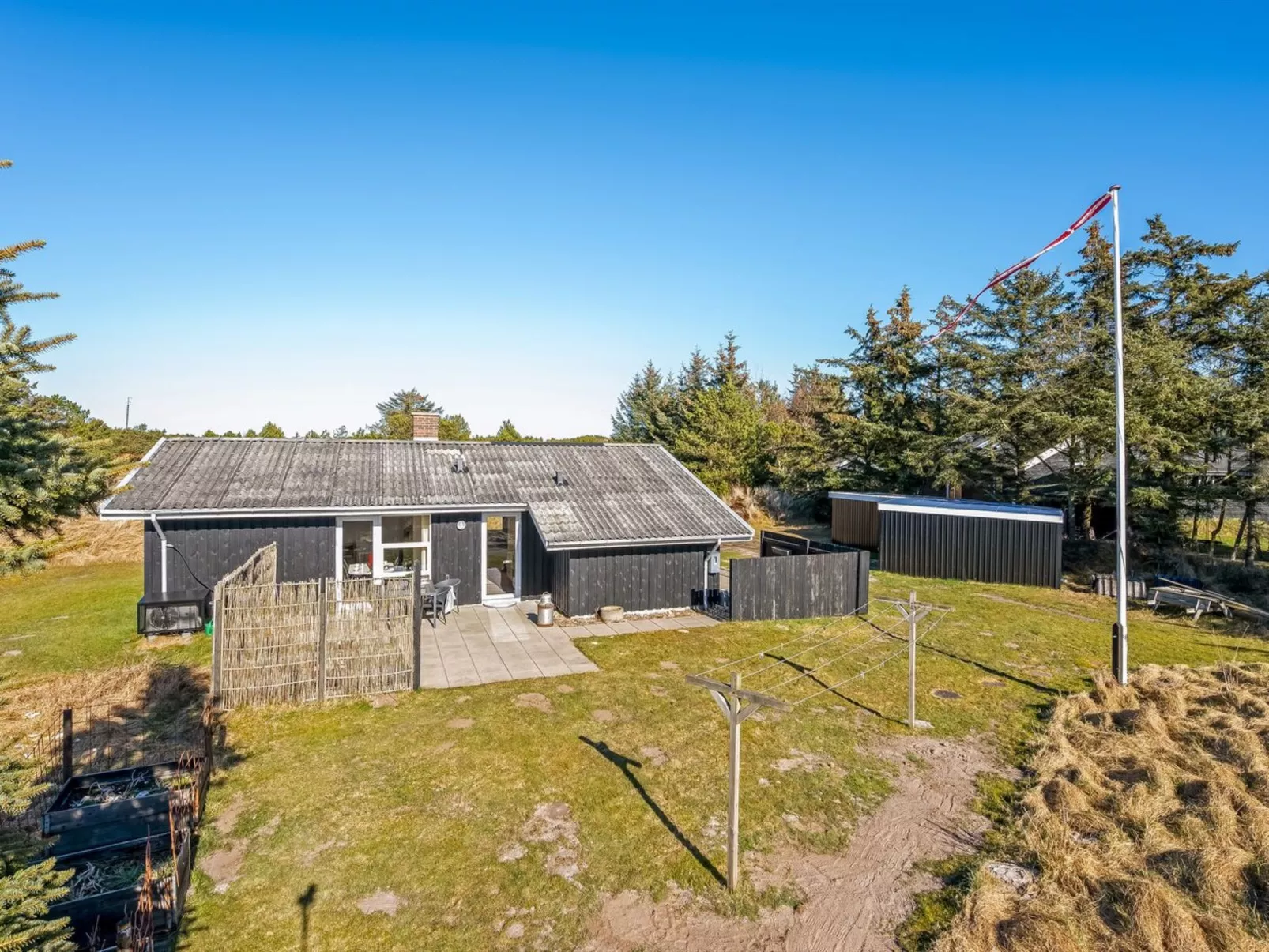 "Sinikka" - 900m from the sea