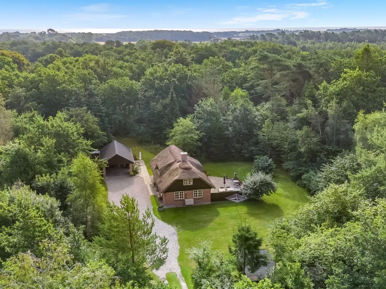 "Hilaria" - 2.1km from the sea-Buiten