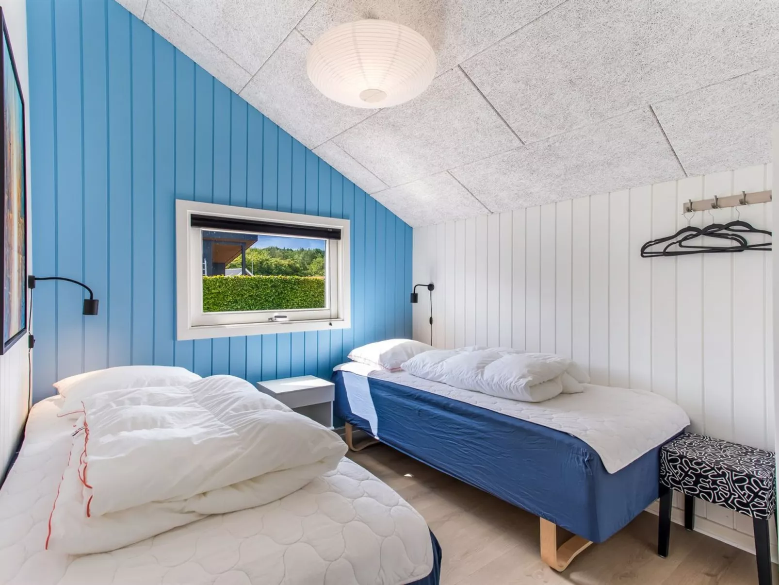 "Eisa" - 75m from the sea-Binnen