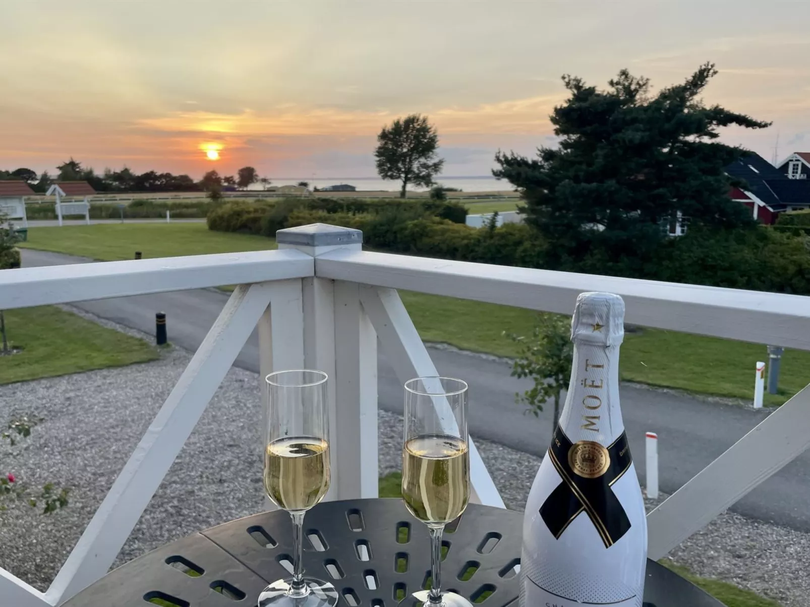 "Dior" - 300m from the sea-Buiten