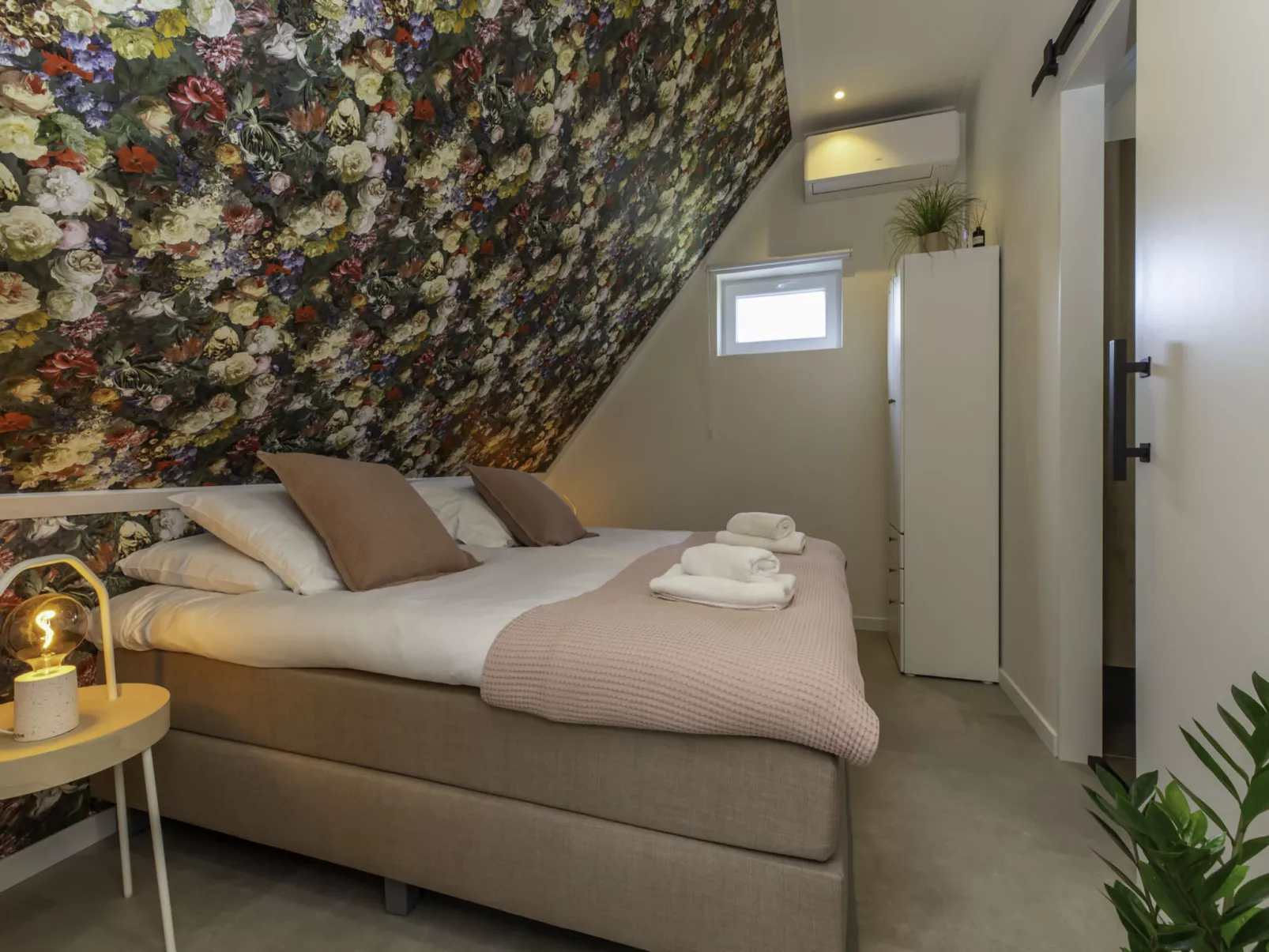 Appartement 'Bed by Al'-Binnen