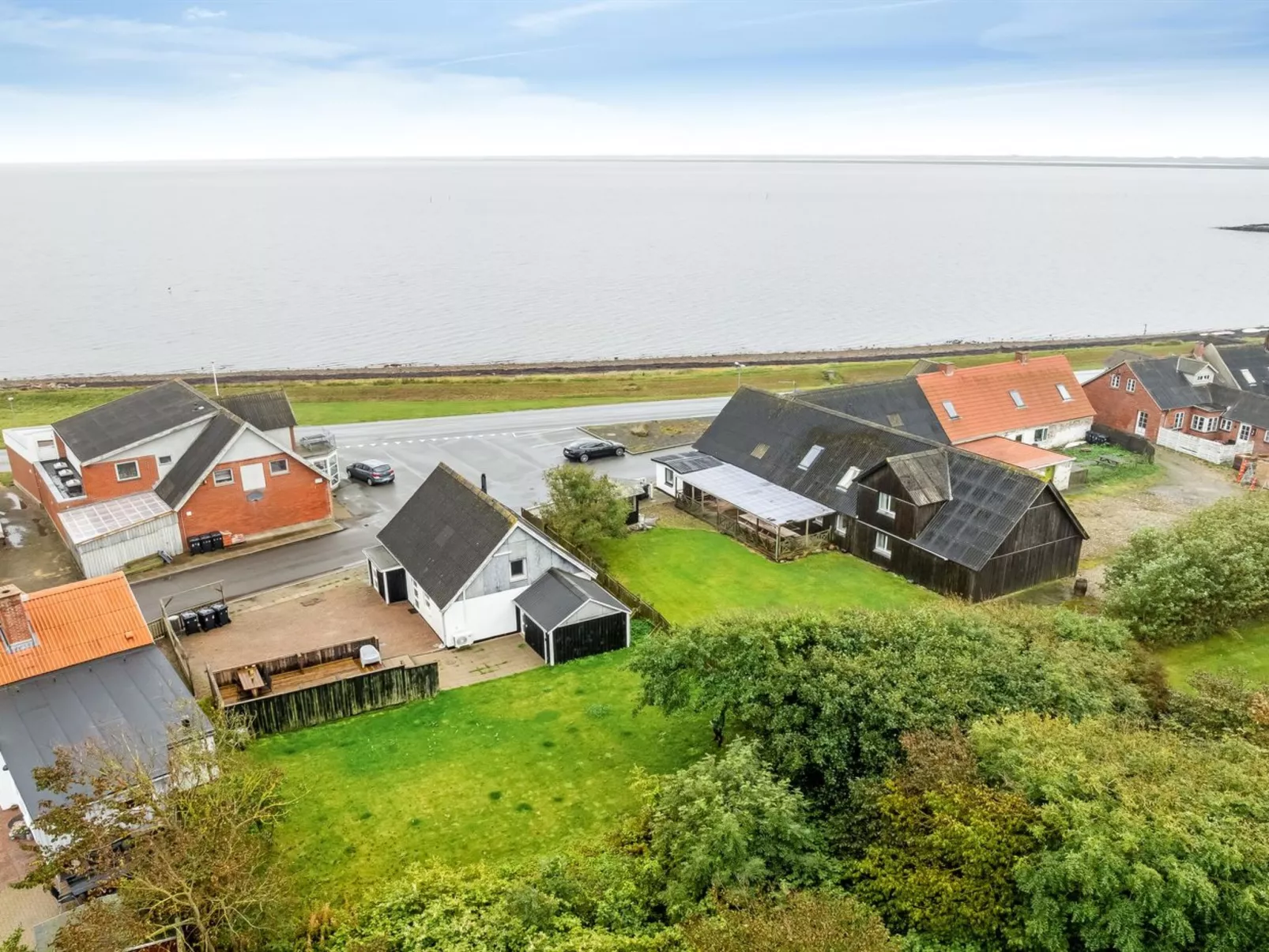 "Raika" - 25m to the fjord-Buiten