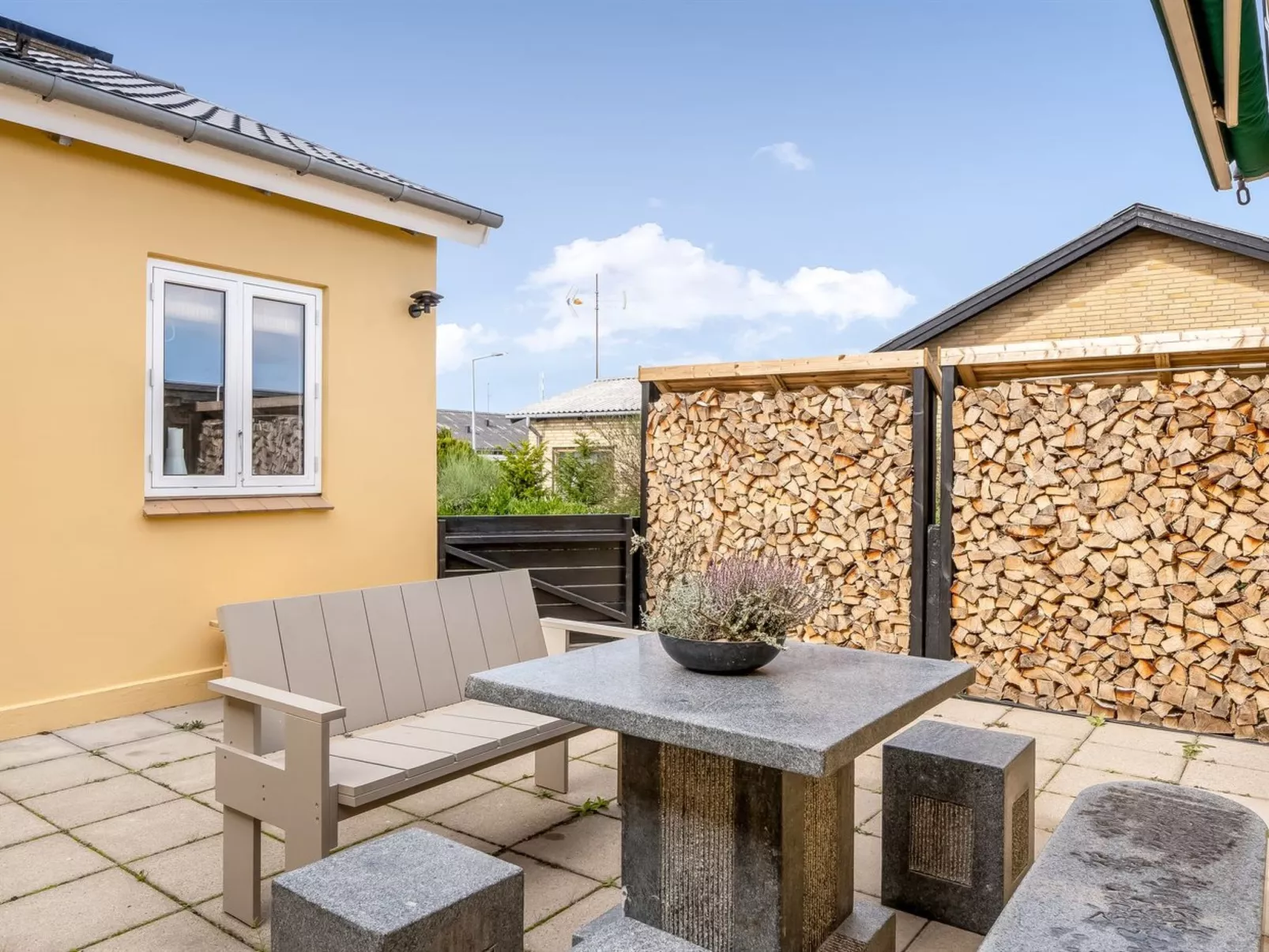 "Alpi" - 270m from the sea-Buiten