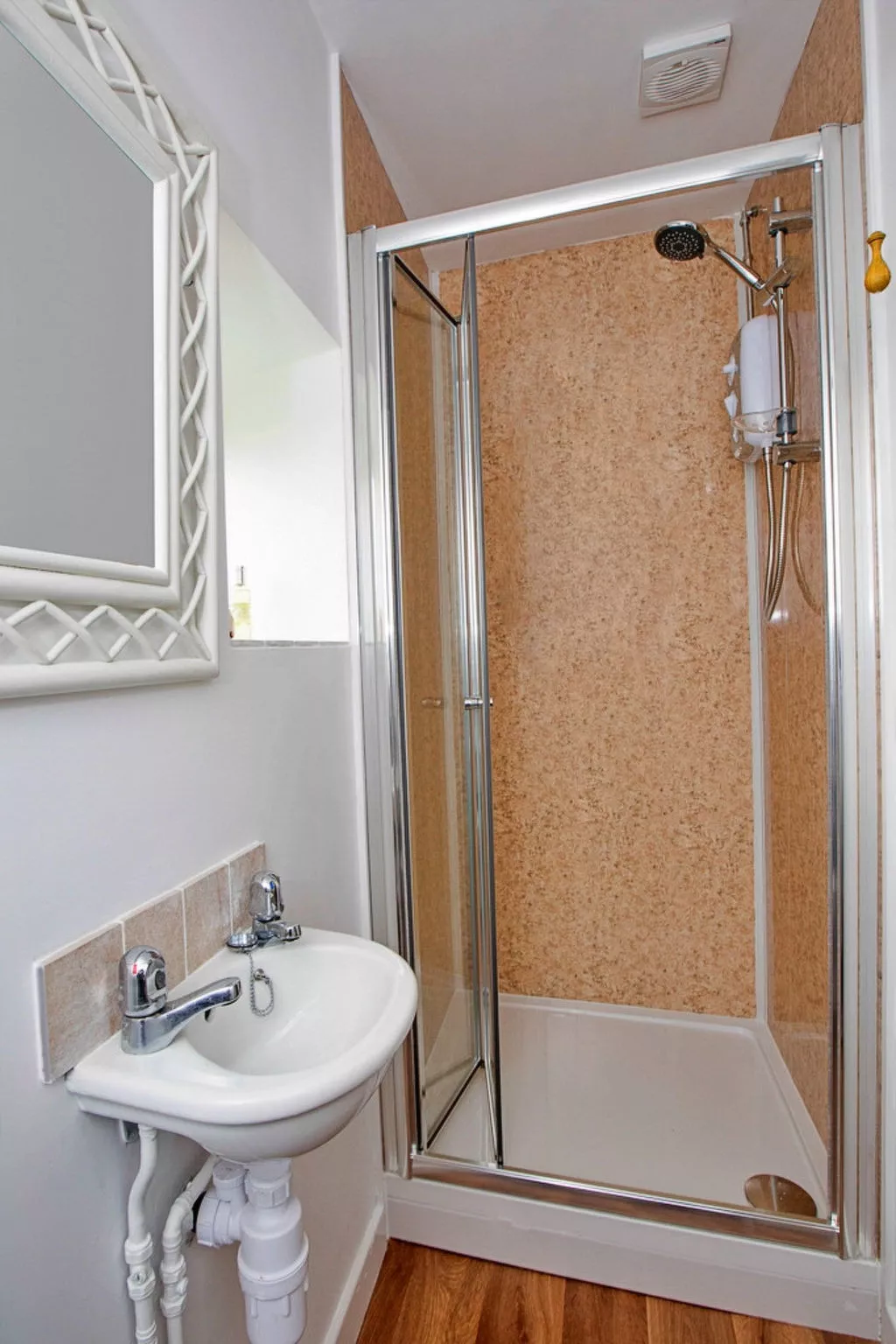 The Cottage, Shortflatt Farm-Binnen