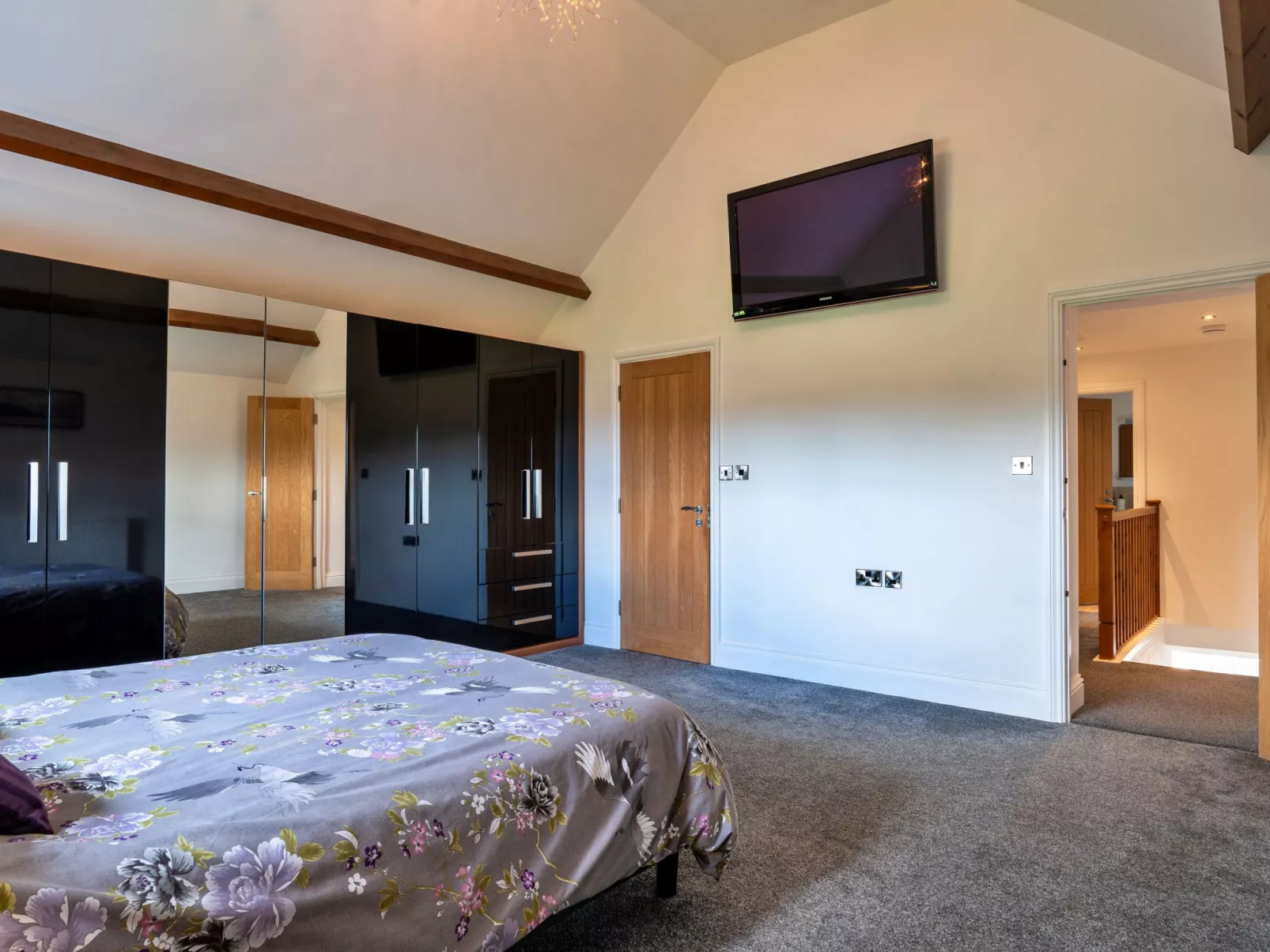 Stone Bow Farmhouse-Binnen