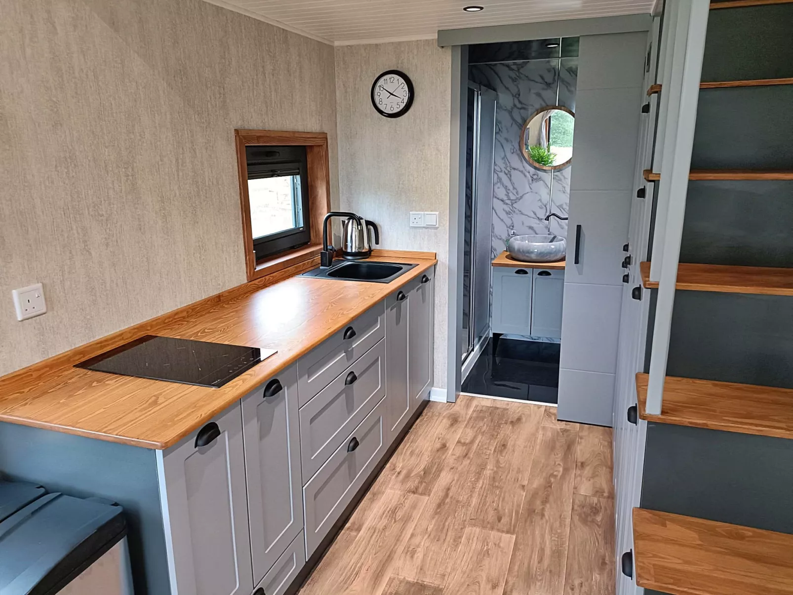 Little Dunley - The Tiny House - Binnen
