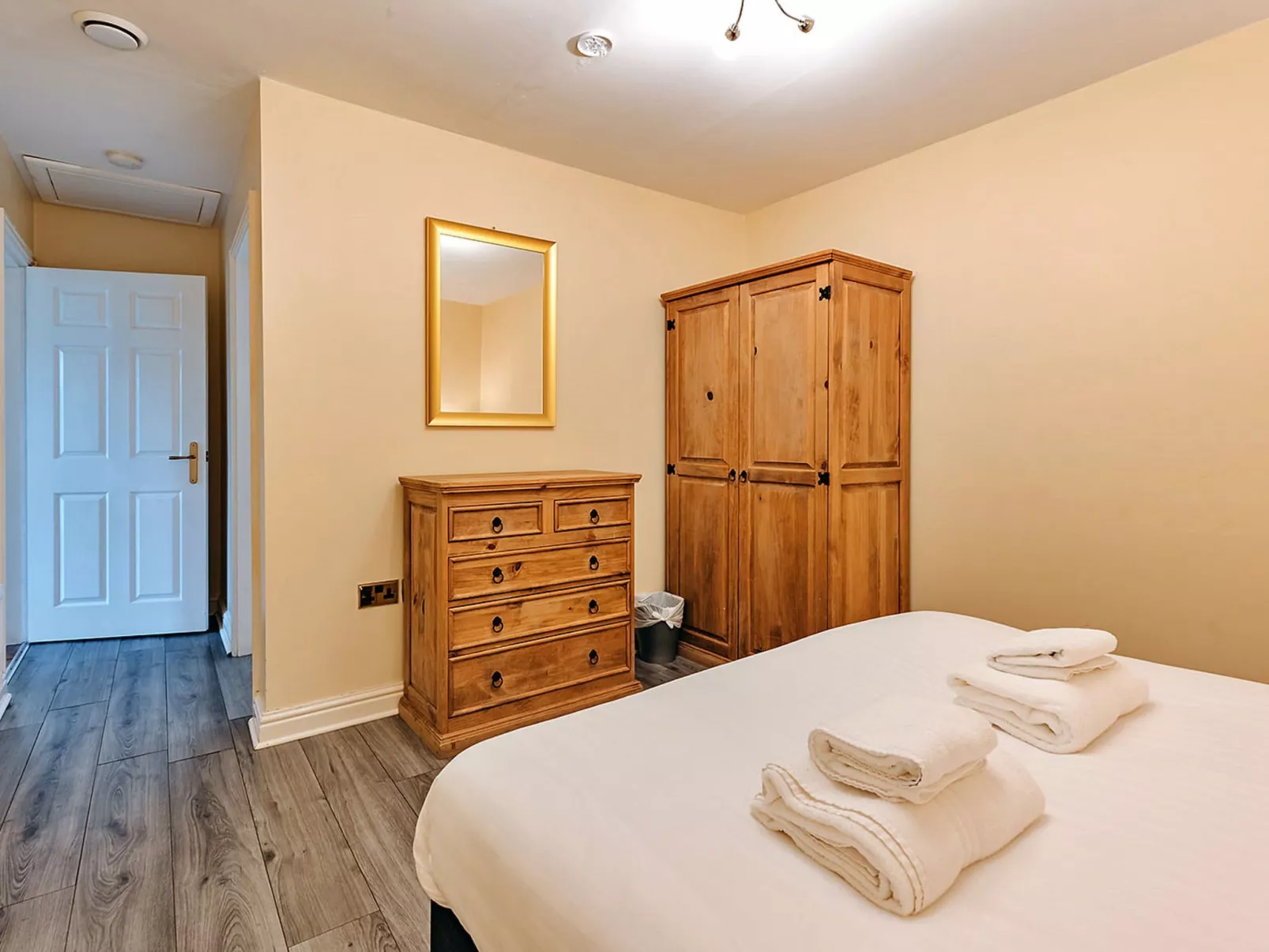 Netley Hall - Mulberry-Binnen