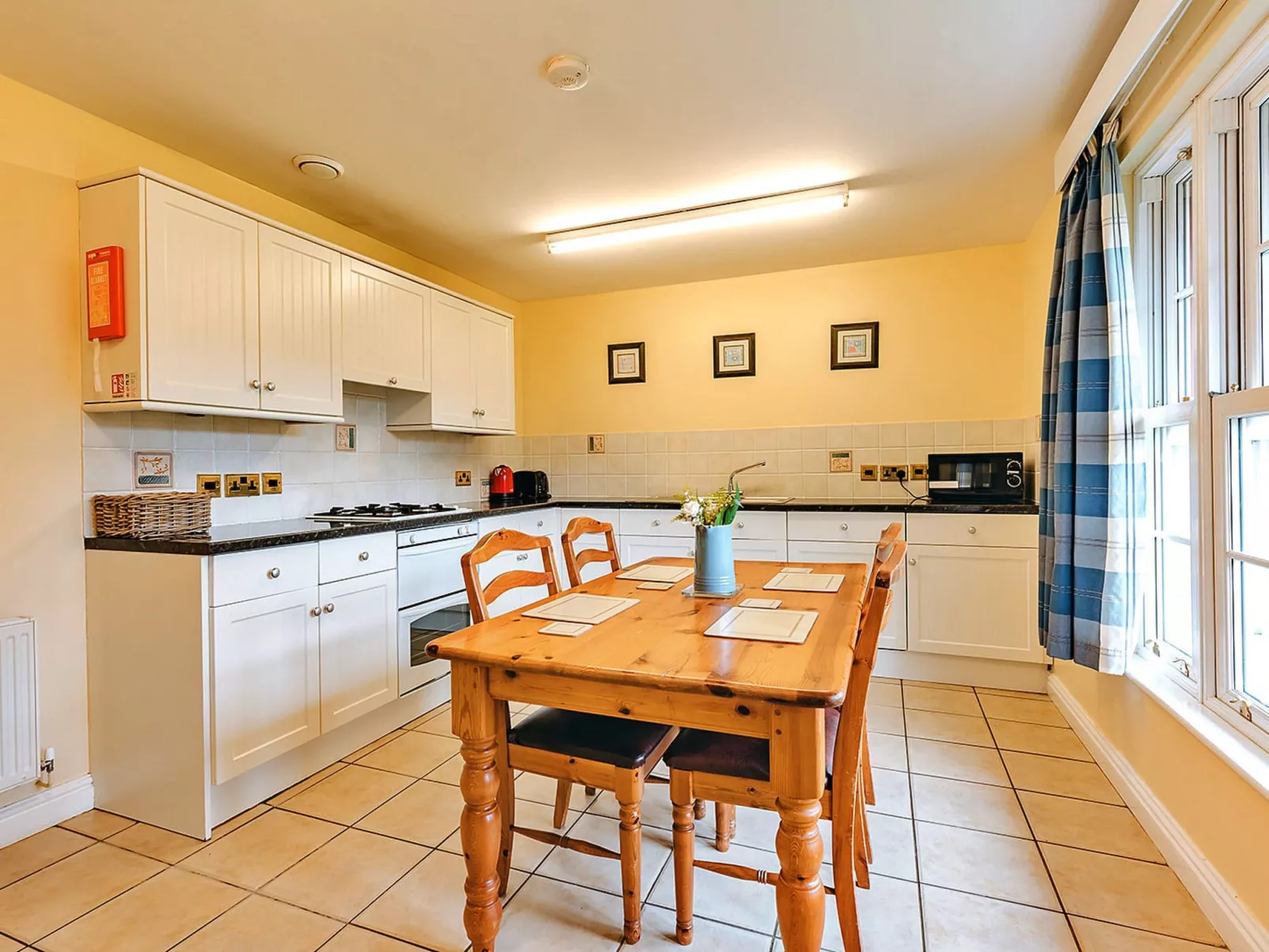 Netley Hall - Rose-Binnen