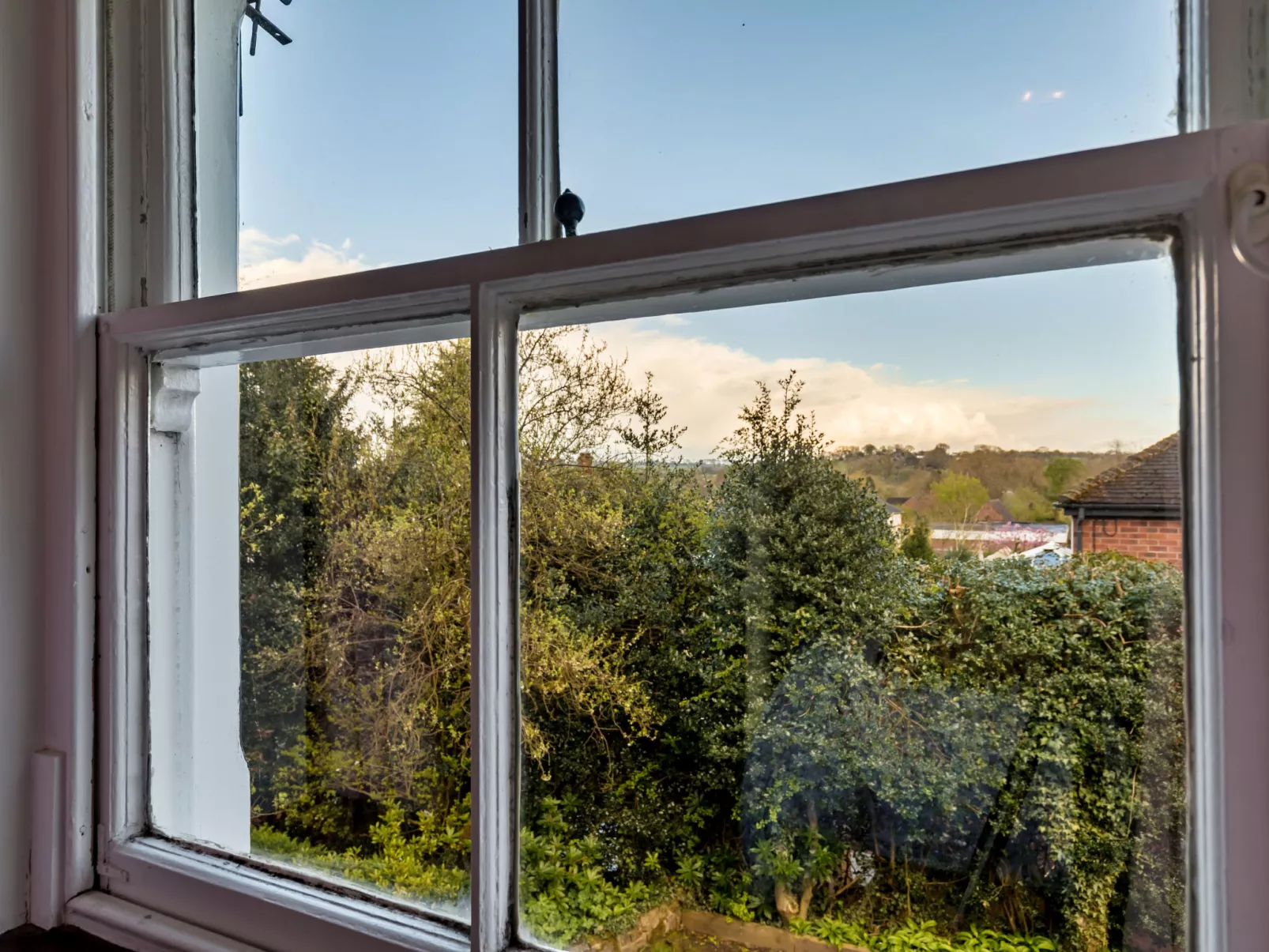 Spring Cottage-Binnen