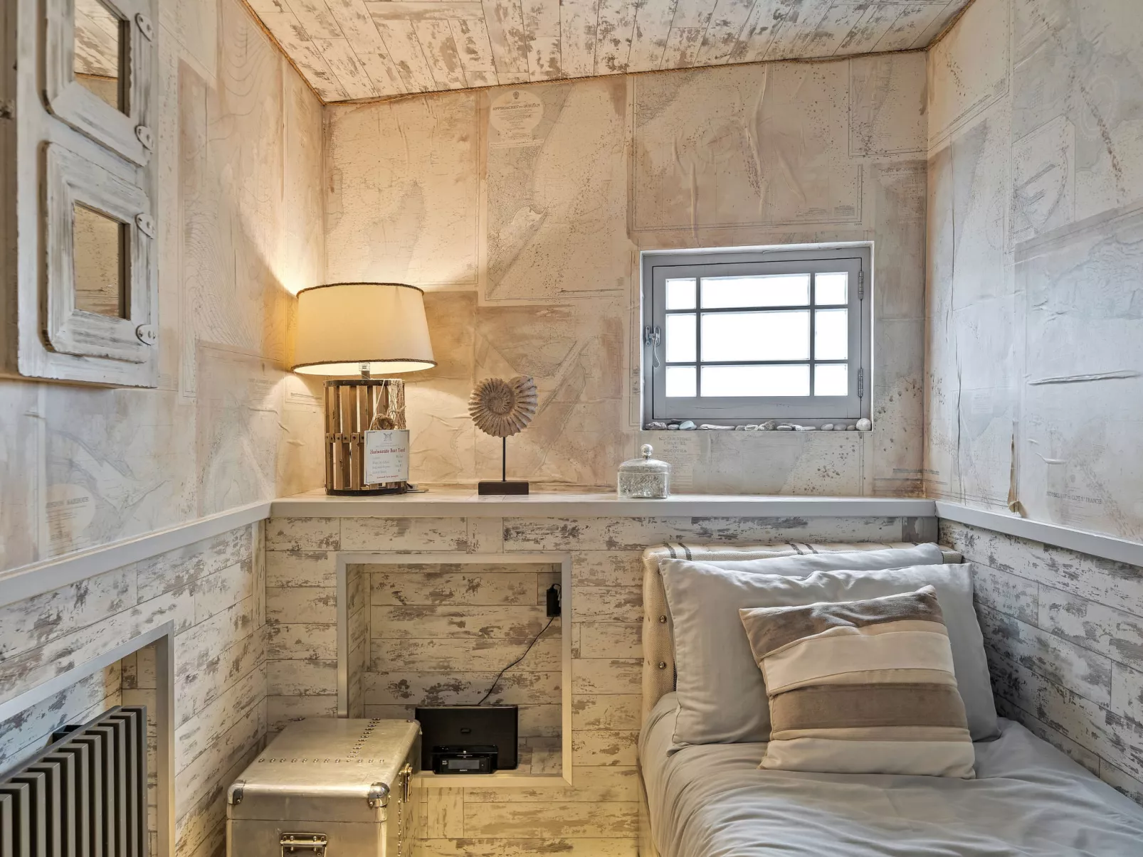 The Old Library-Binnen