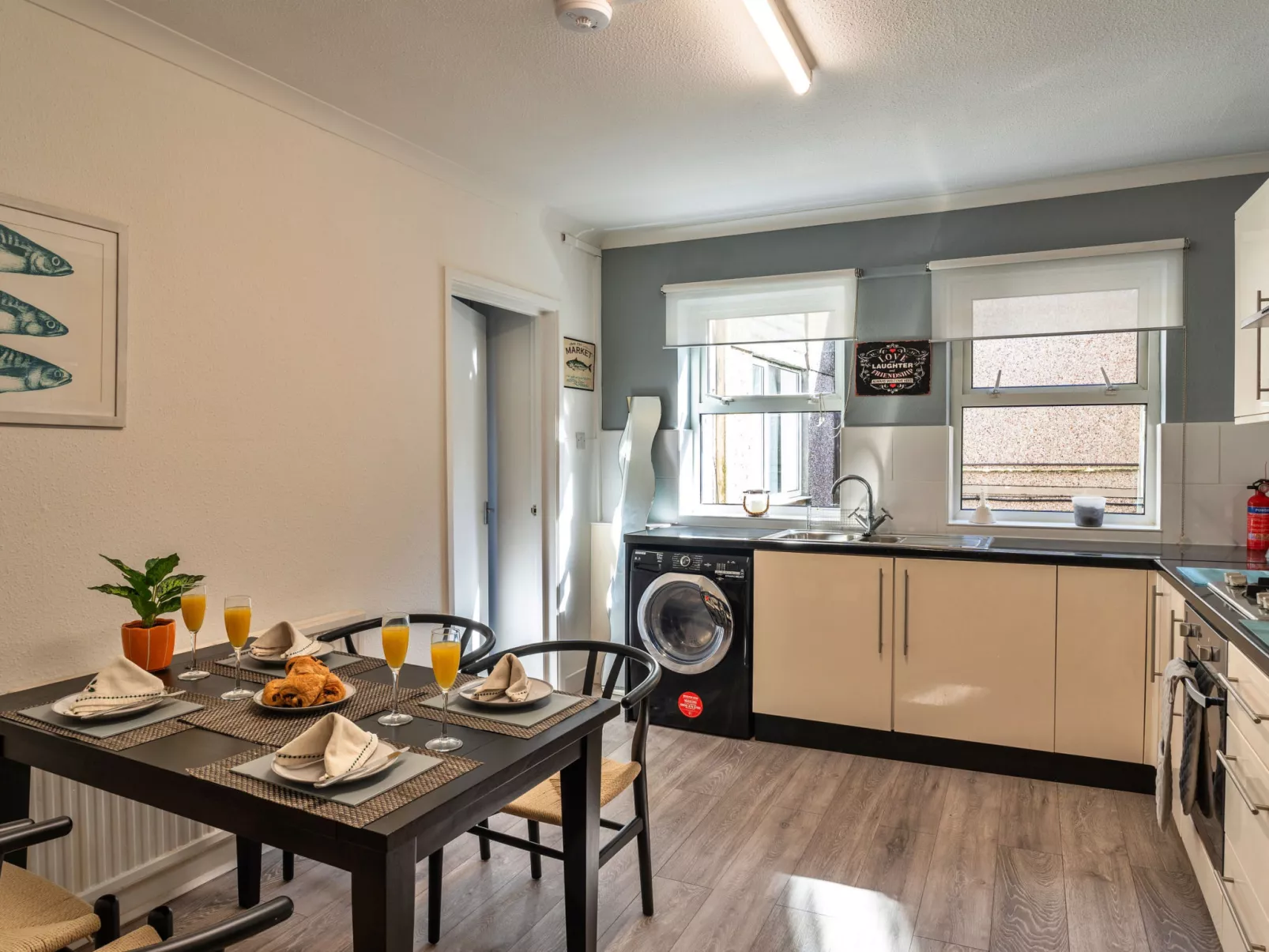 No. 5 Harlequin-Binnen