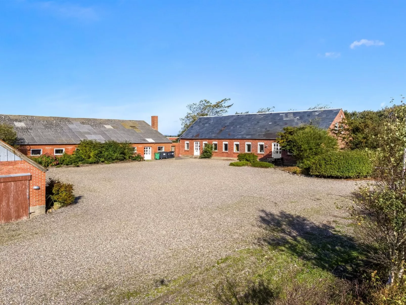 "Nette" - 2km to the fjord-Buiten