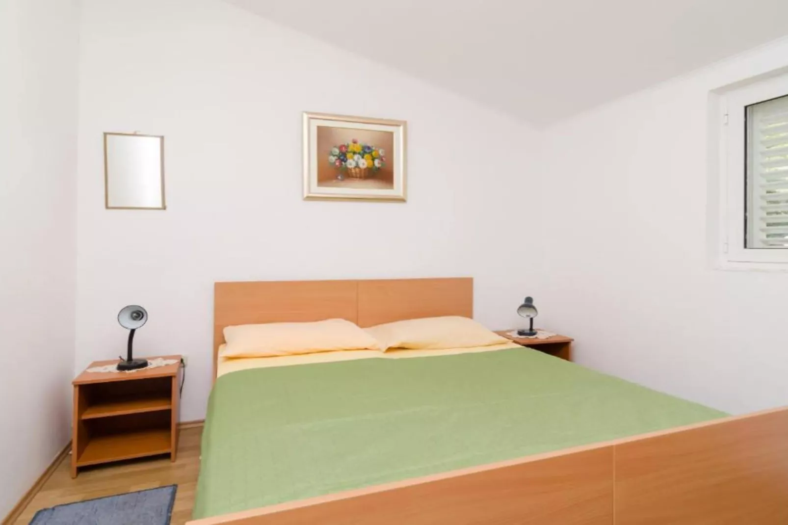 Guest House Sobra 38 - Double Room with Private Bathroom 2-Slaapkamer