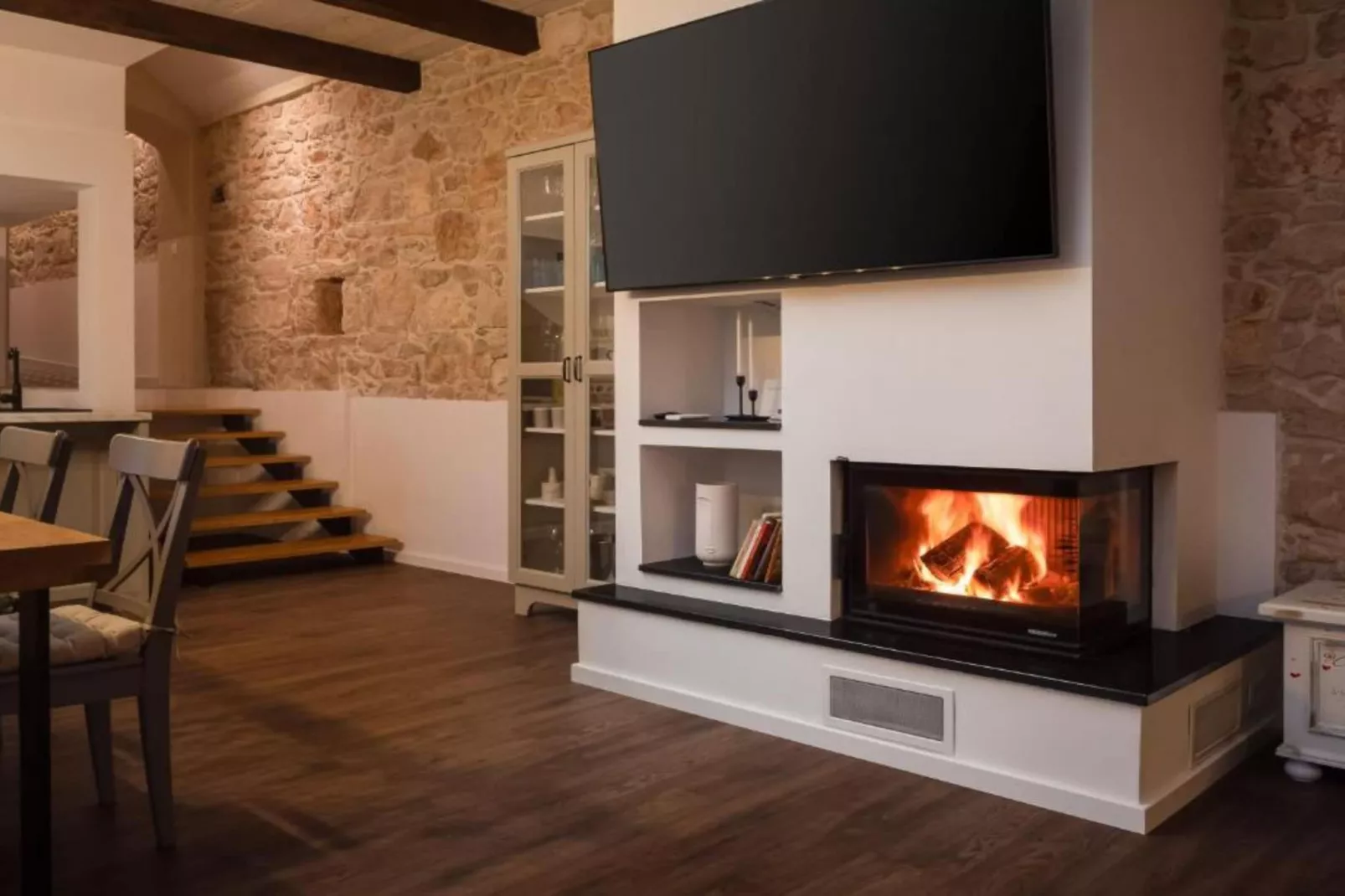 Villa Casa Di Pietra-Eetkamer