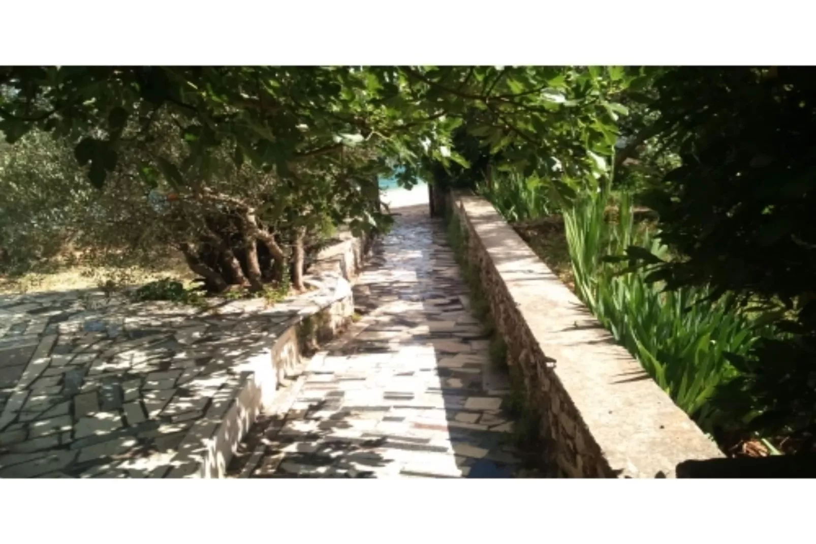 Two-Bedroom Apartment-Buitenlucht