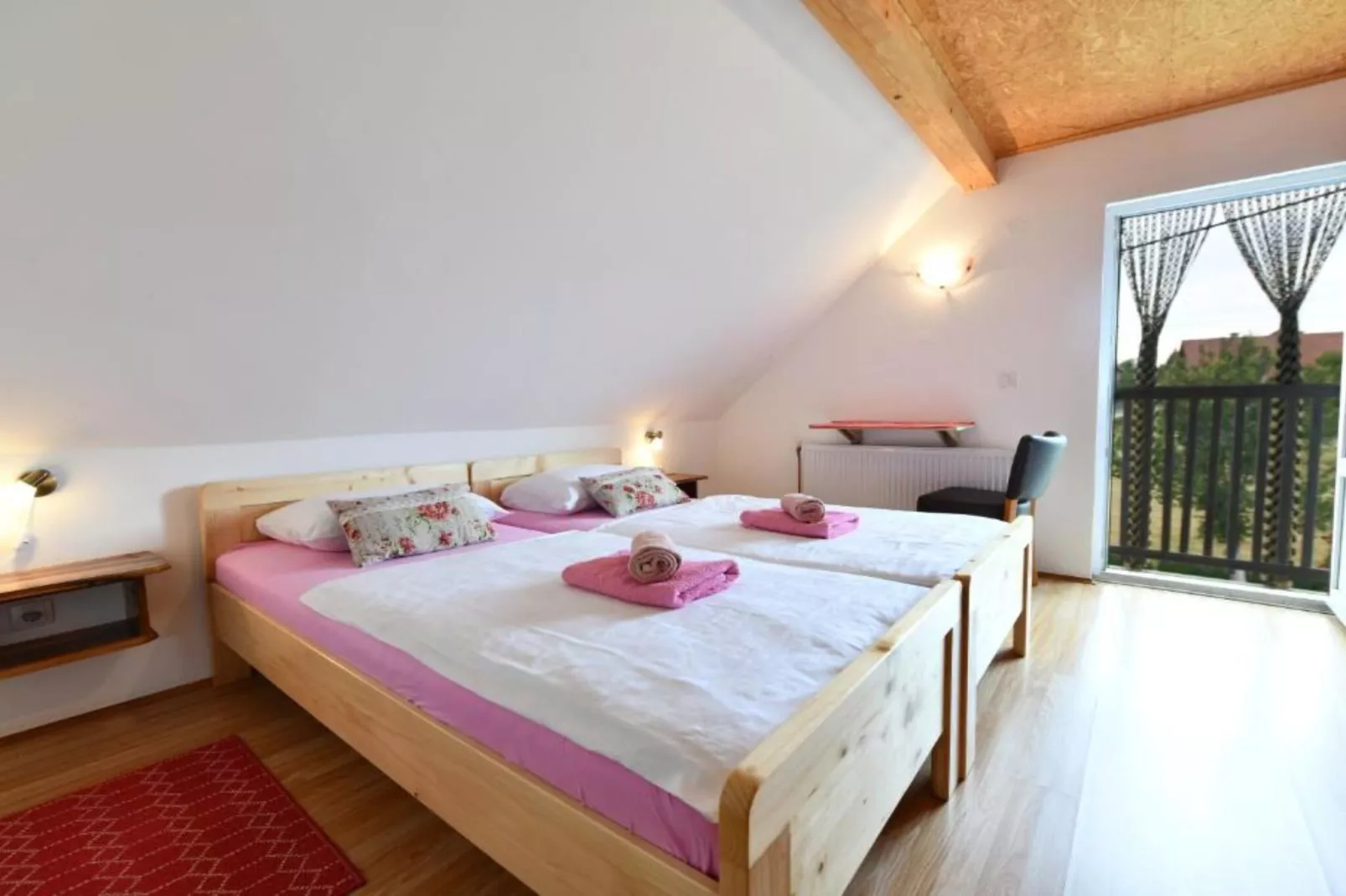 Holiday Apartment Vuković - Three Bedroom Holiday Home With Terrace