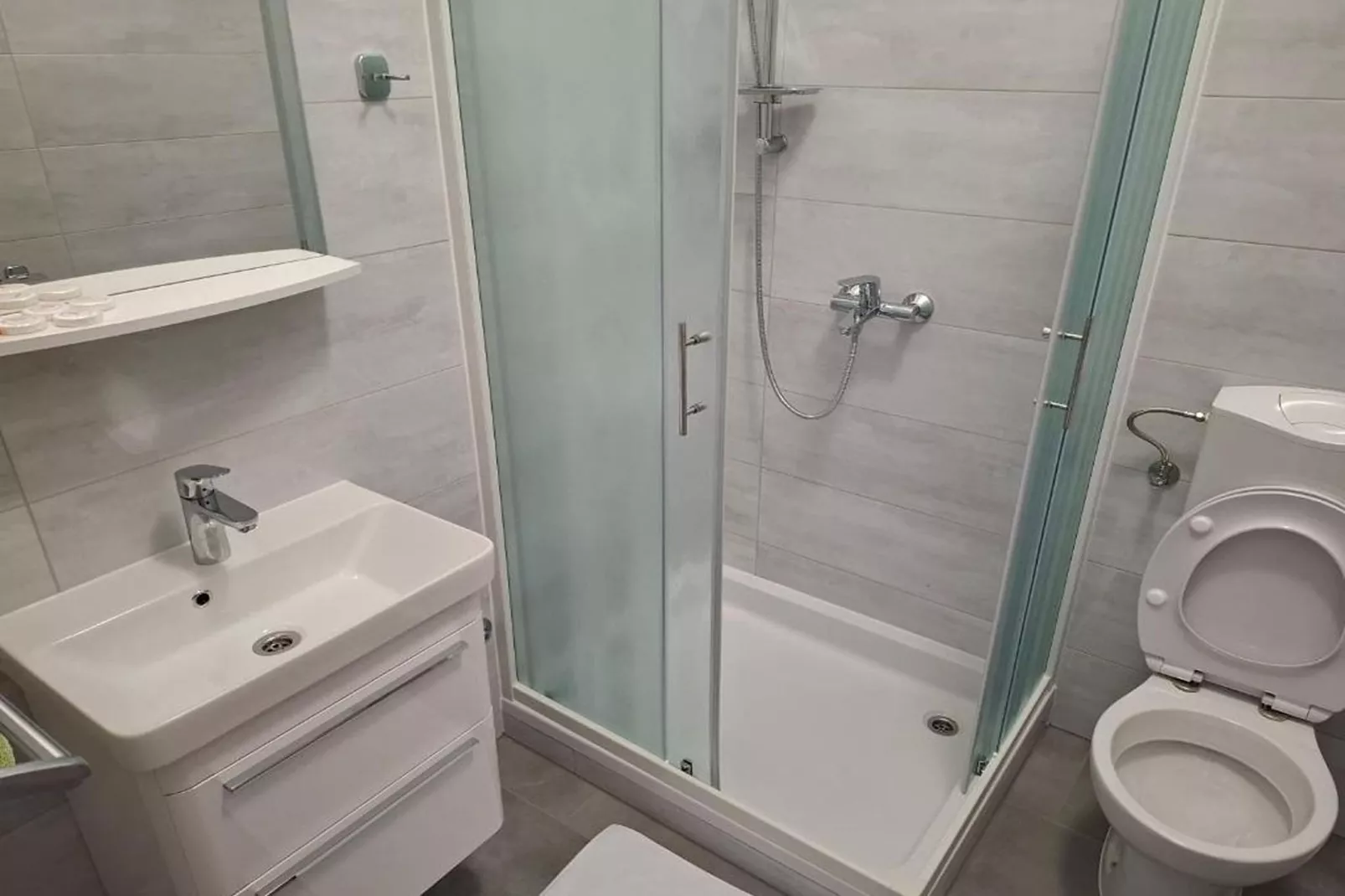 Rab Diving Mirko - Two Bedroom Apartment with Sea View (5A)-Badkamer